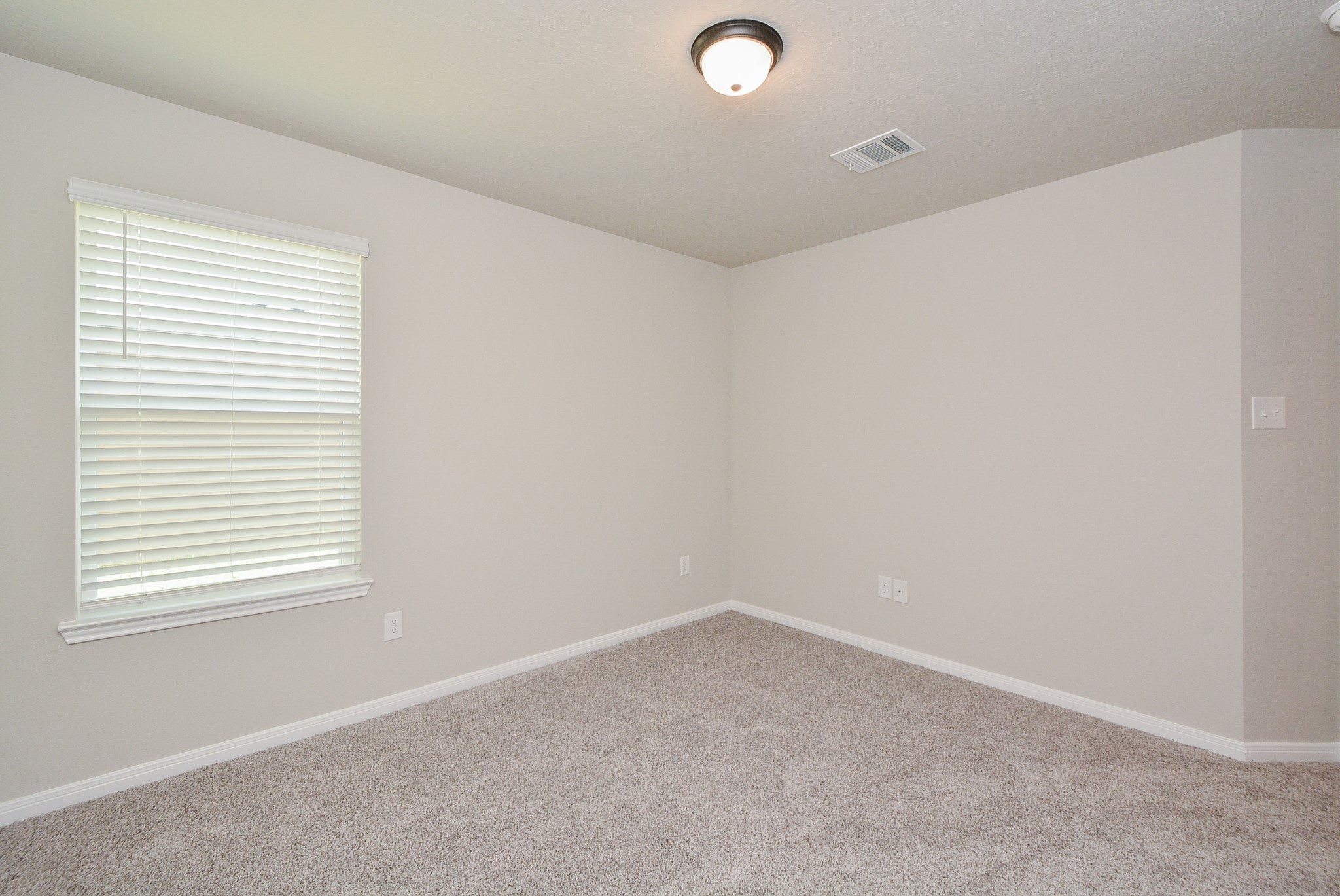 1063 Bending Trail Drive Property Photo 24