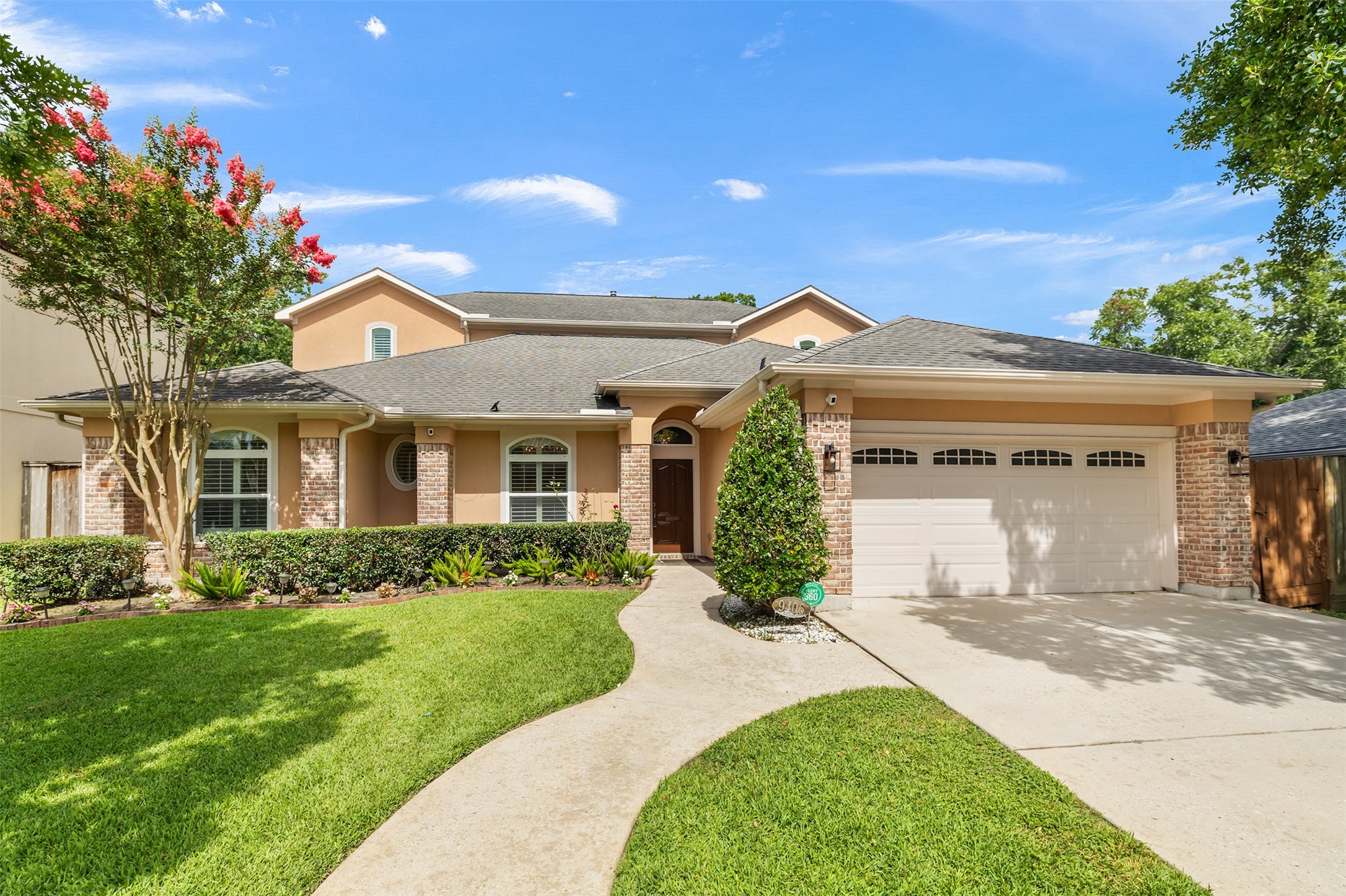 9406 Bevlyn Drive Property Photo 3