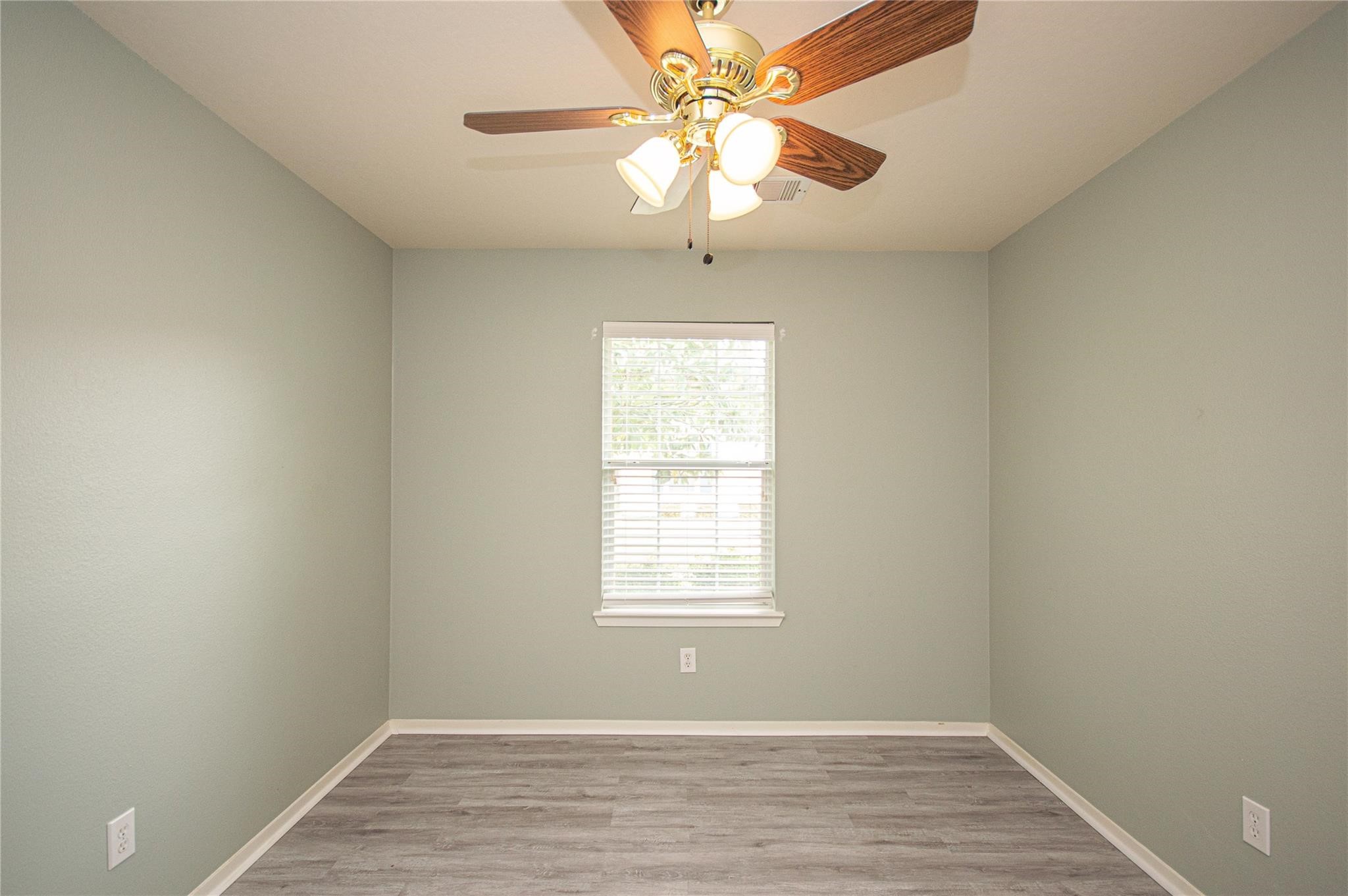 21030 Aldens Oak Property Photo 14