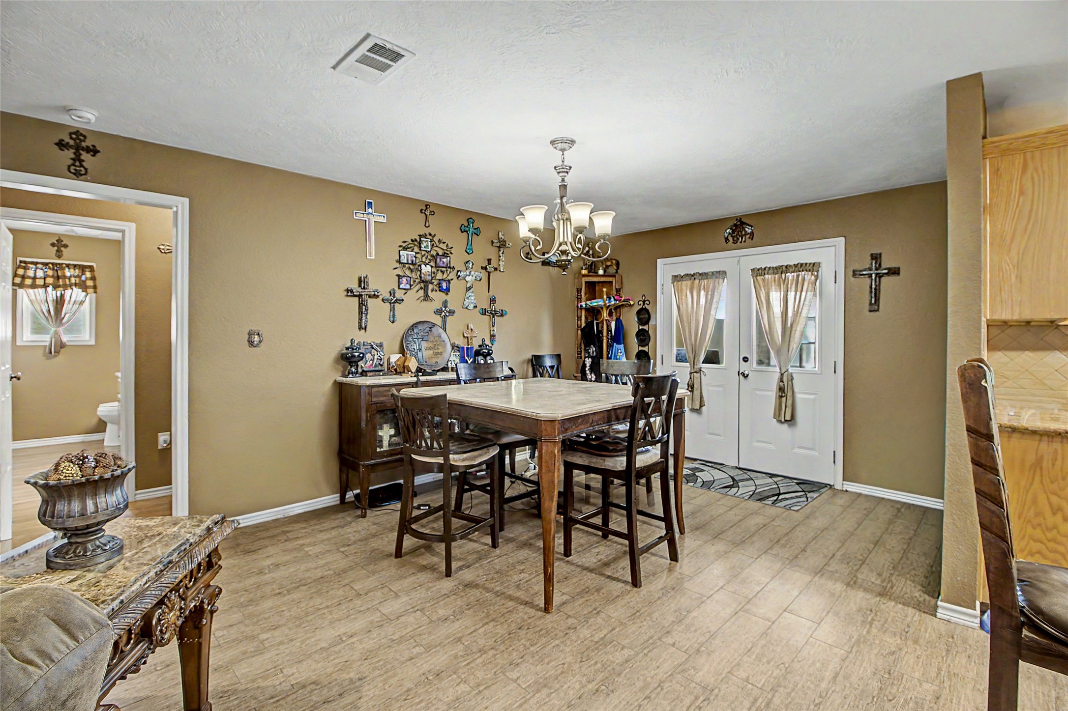 7523 State Highway 21 Property Photo 6