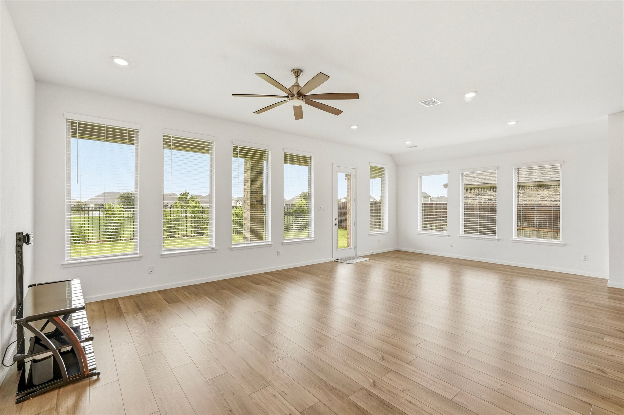 15551 Blue Lake Drive Property Photo 10