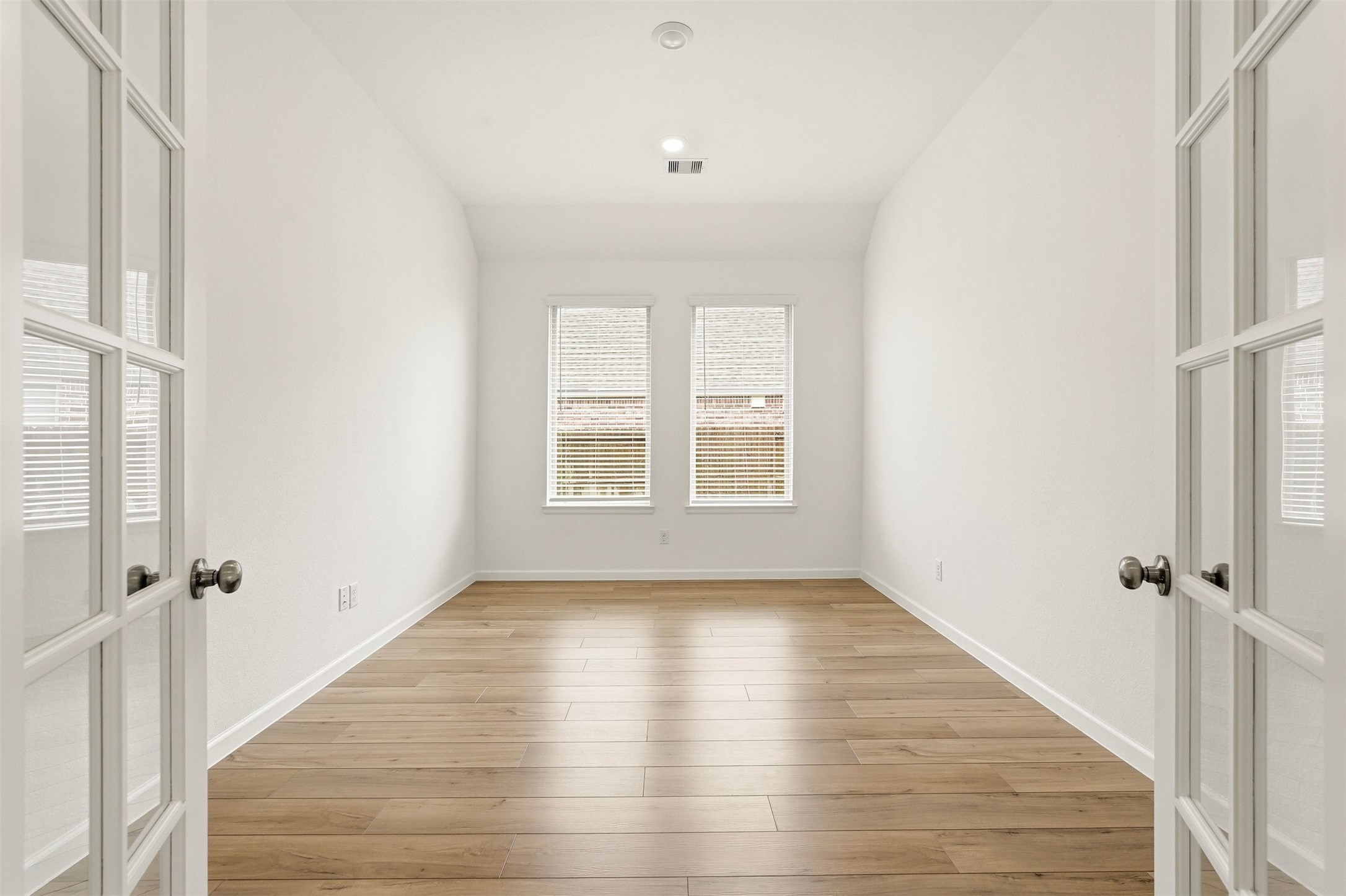 15551 Blue Lake Drive Property Photo 11