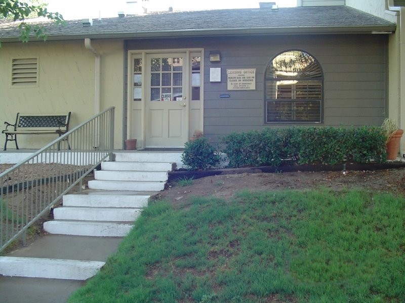 1222 Giles Road 156 Property Photo 4