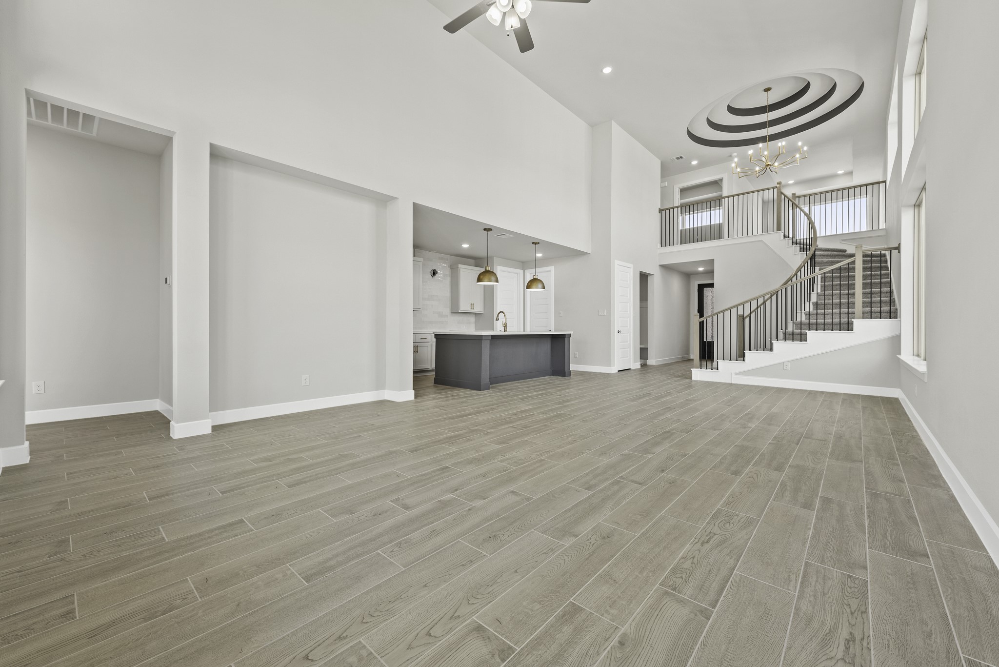 27007 Costa Creek Drive Property Photo 6