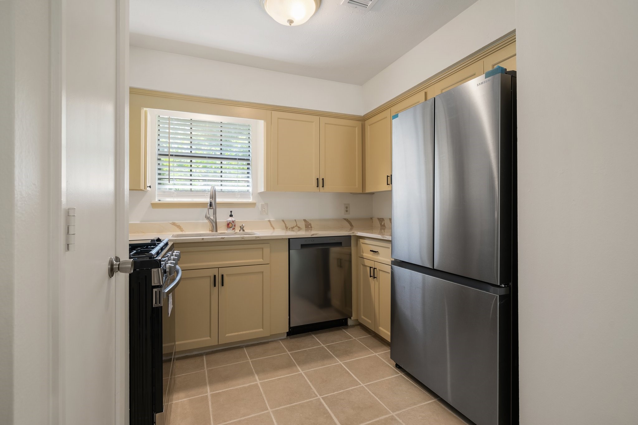 72 Oldstream Court Property Photo 12