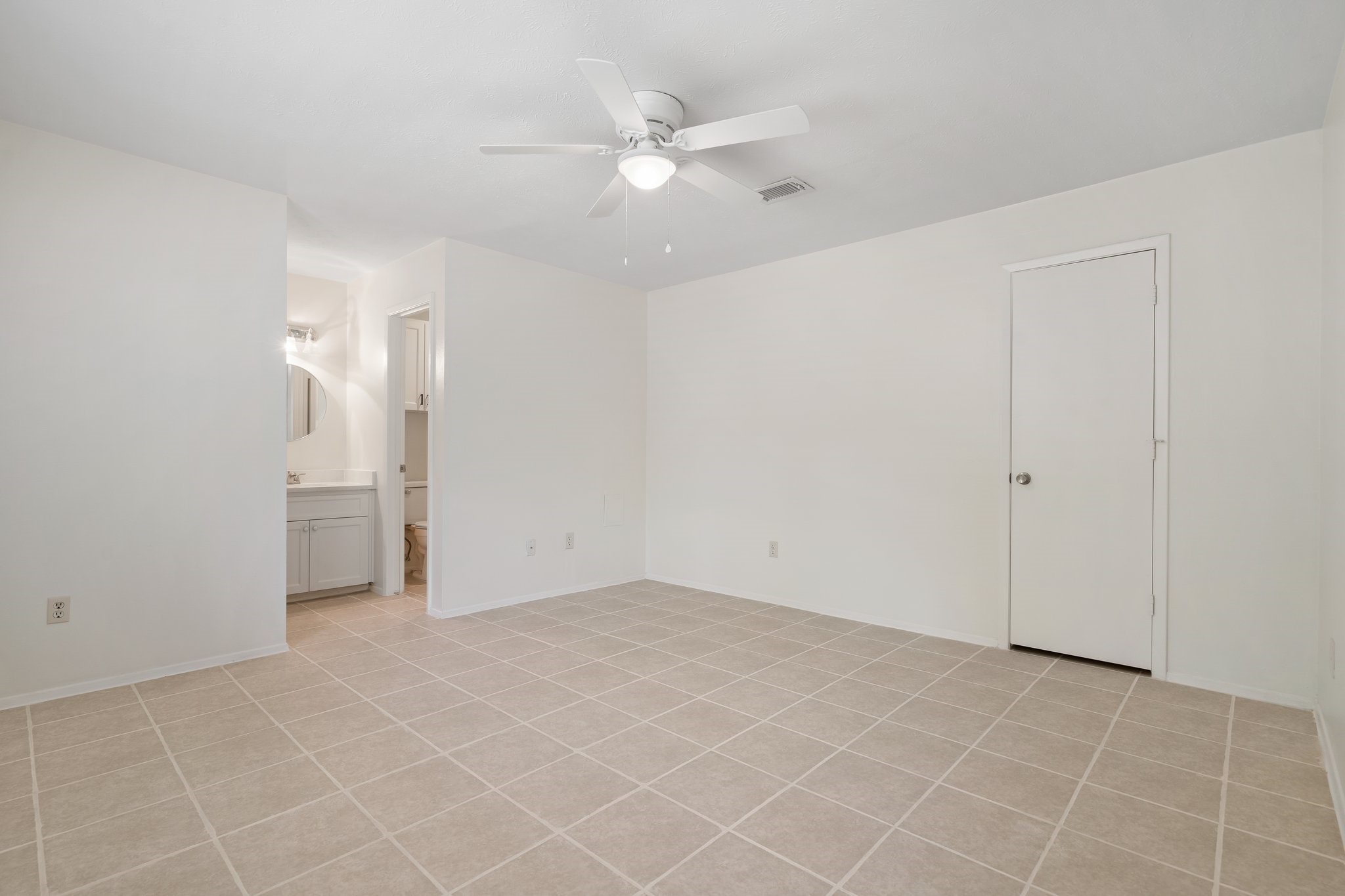 72 Oldstream Court Property Photo 14