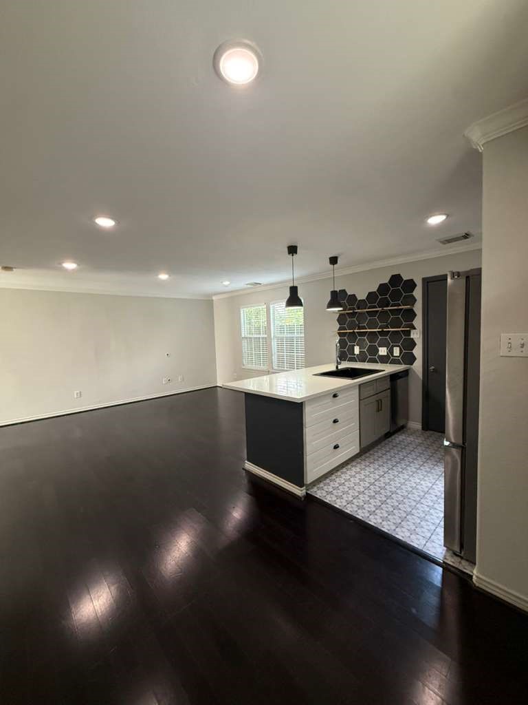 9623 Elmview Place 1 Property Photo 6