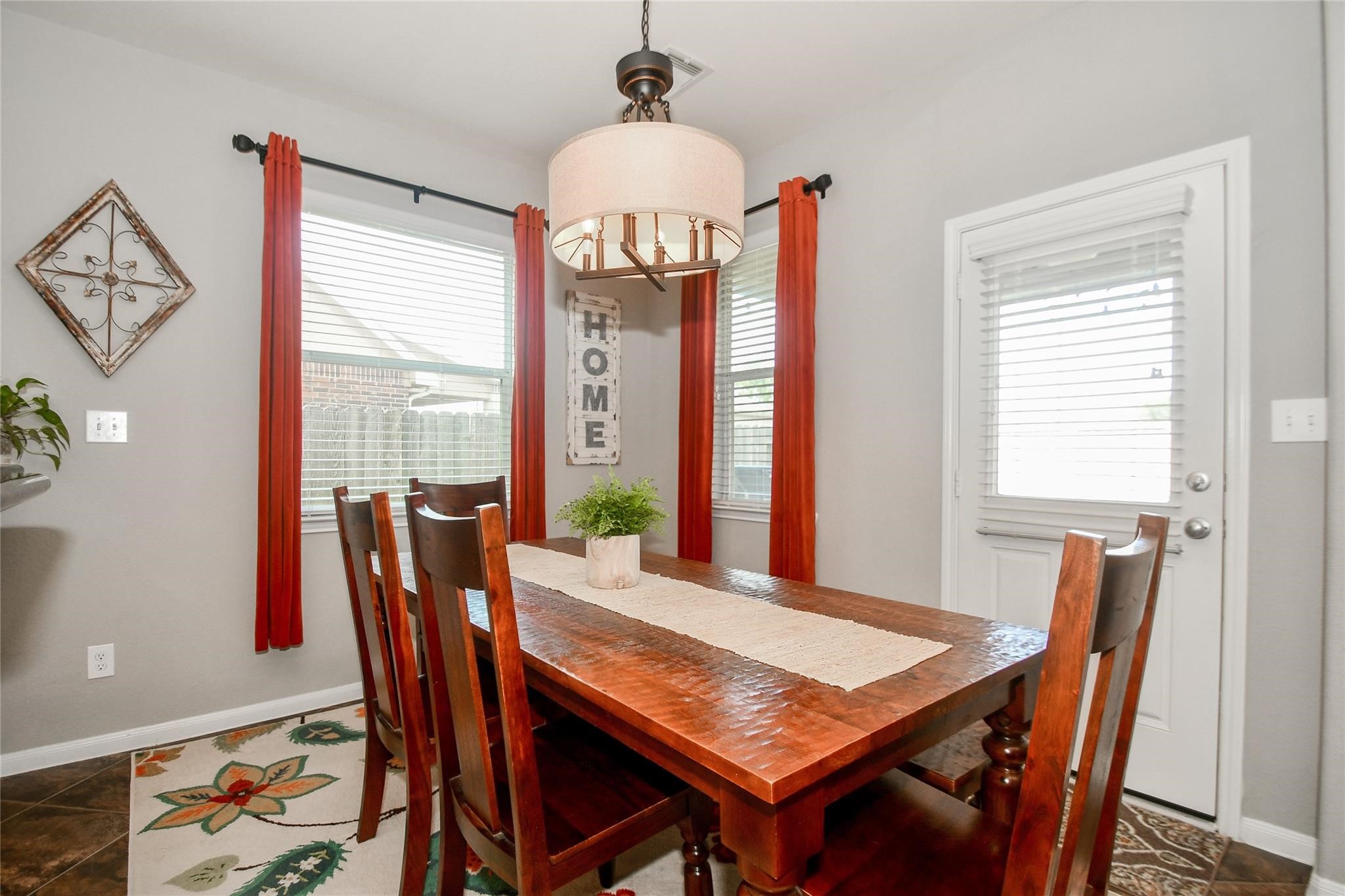 5622 Scoria Rock Drive Property Photo 11