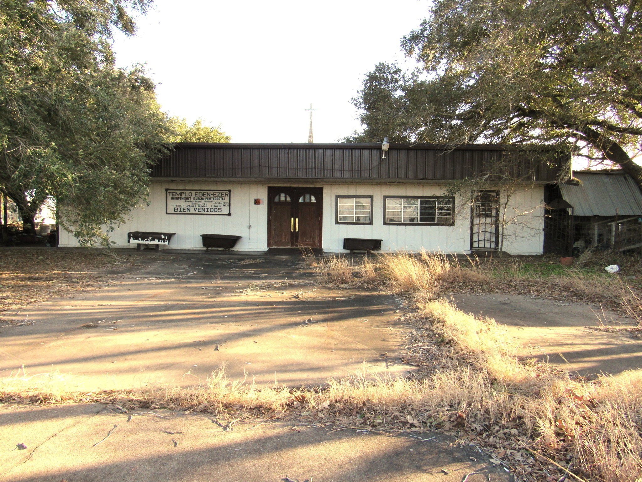 1103 Us Highway 59 N Property Photo 1