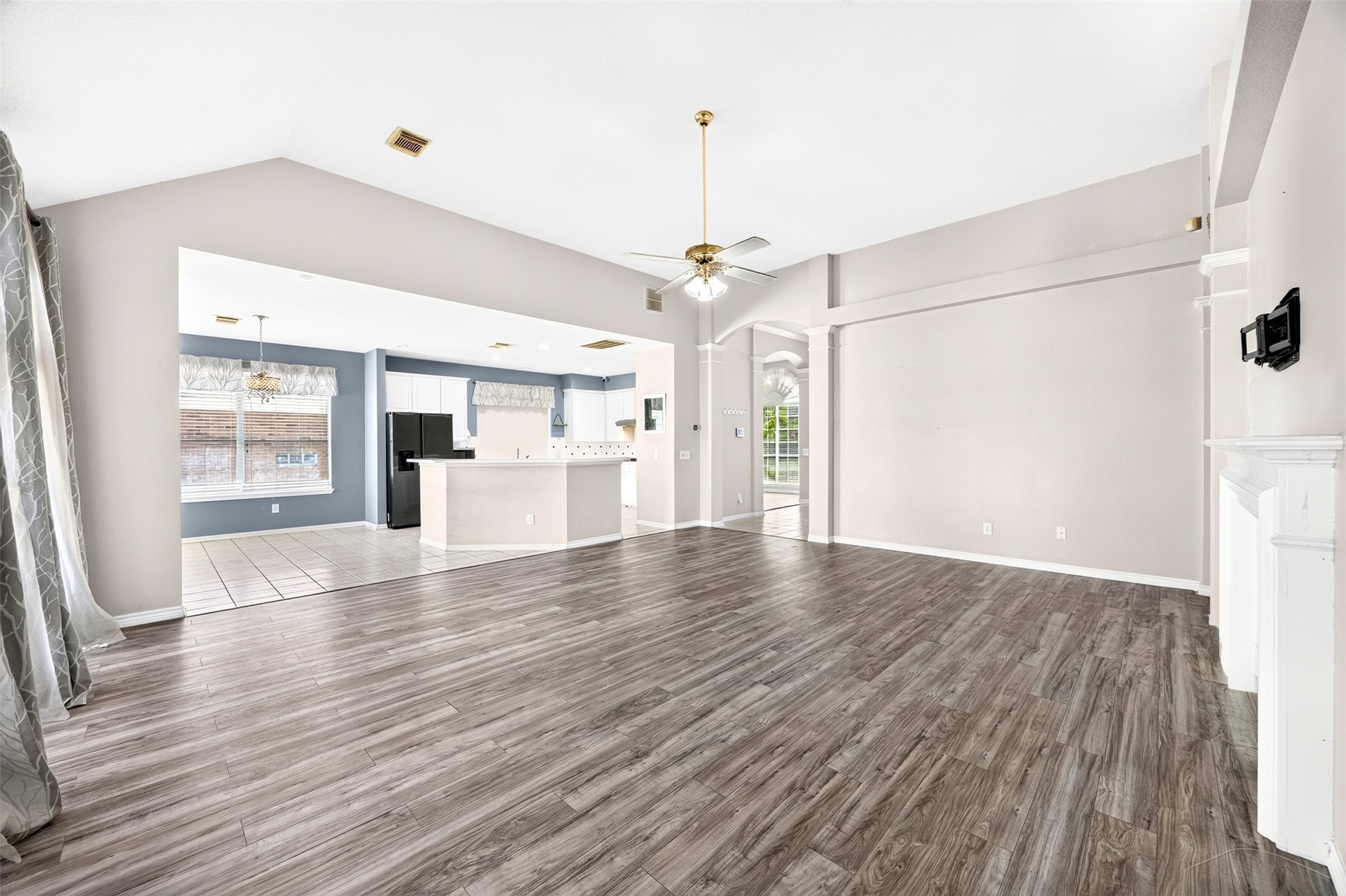 11214 Hillside Glen Trail Property Photo 12