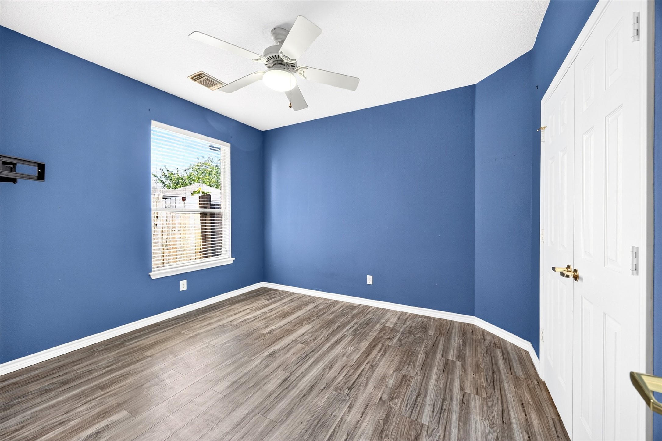 11214 Hillside Glen Trail Property Photo 34