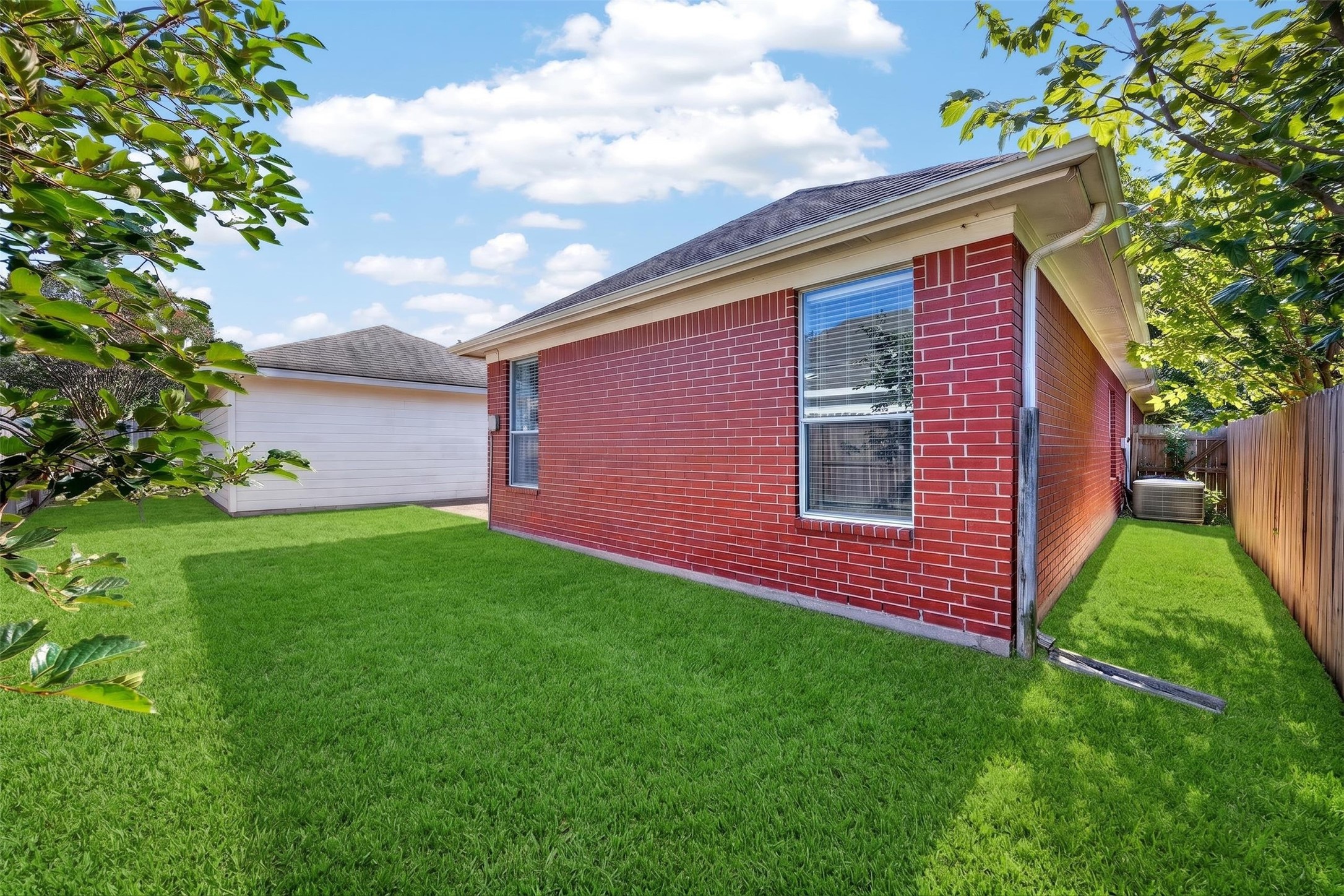11214 Hillside Glen Trail Property Photo 39