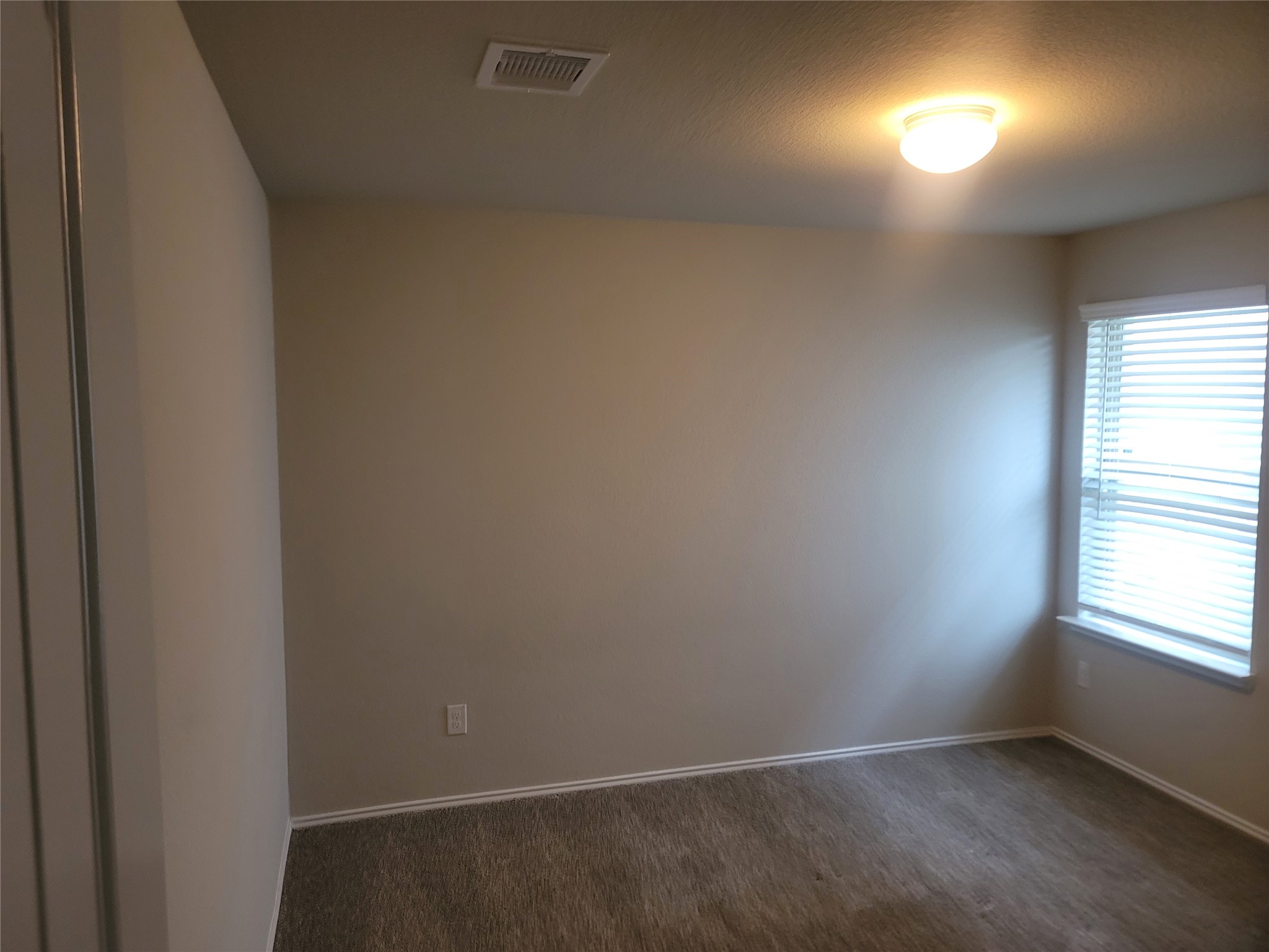 846 Autumn Flats Way Property Photo 4