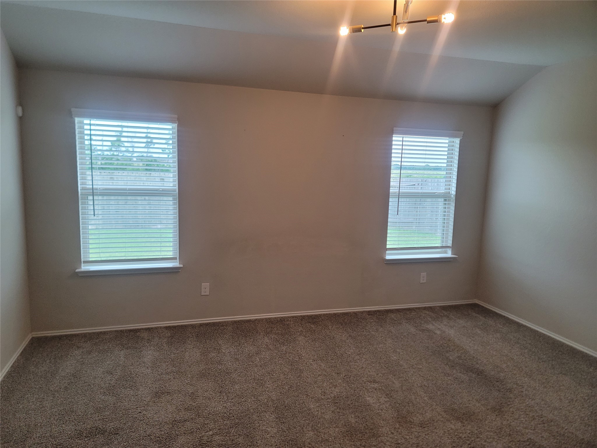 846 Autumn Flats Way Property Photo 10
