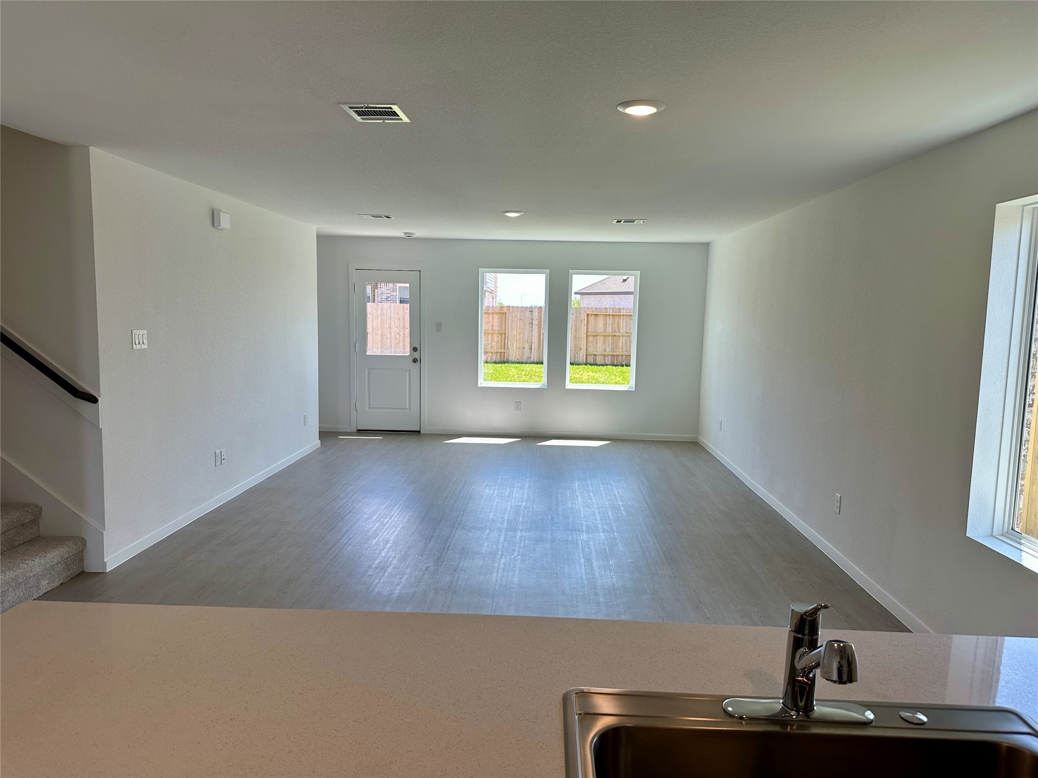2510 Mint Garnet Drive Property Photo 3