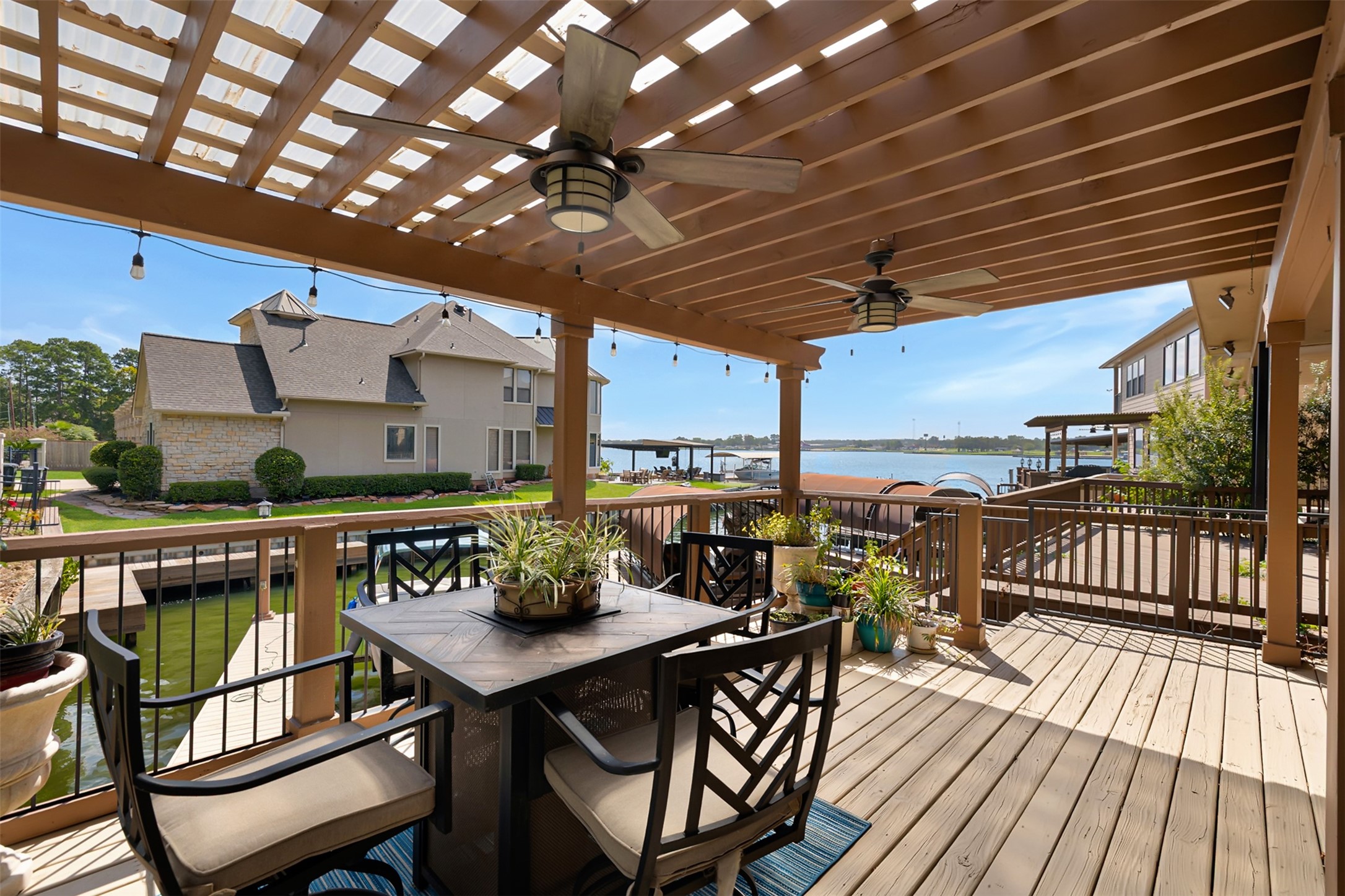 358 Old Aqua Landing E Property Photo 8