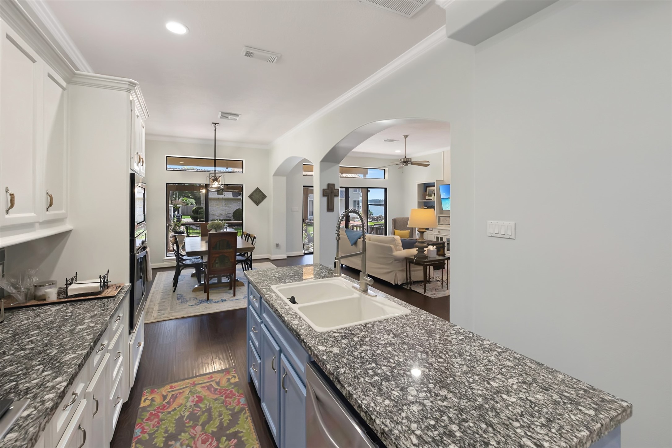 358 Old Aqua Landing E Property Photo 20