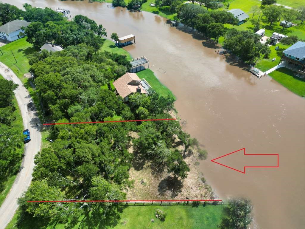 1163 Private Road 652 Property Photo 7