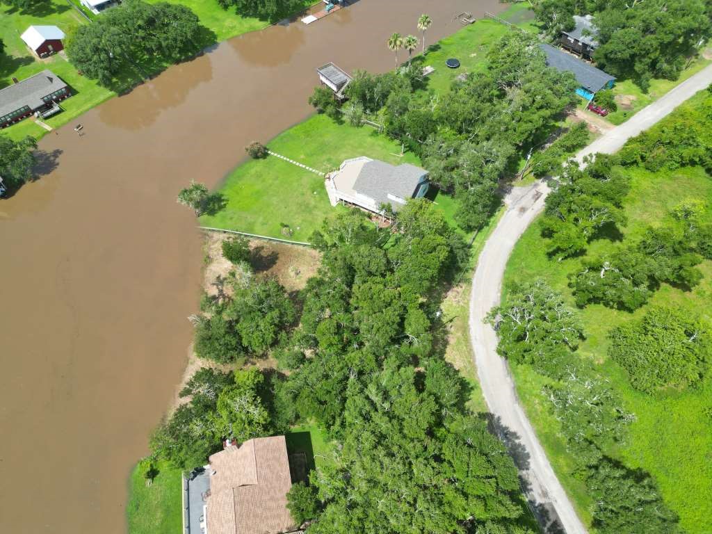 1163 Private Road 652 Property Photo 17