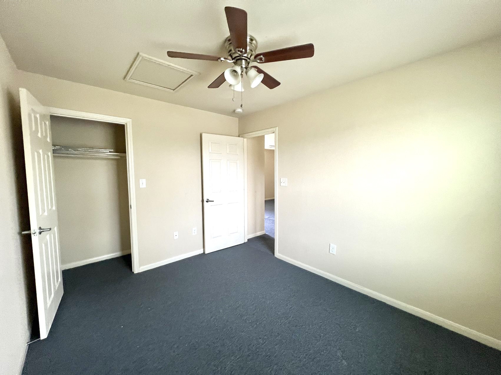 2508 S Houston Avenue D Property Photo 7