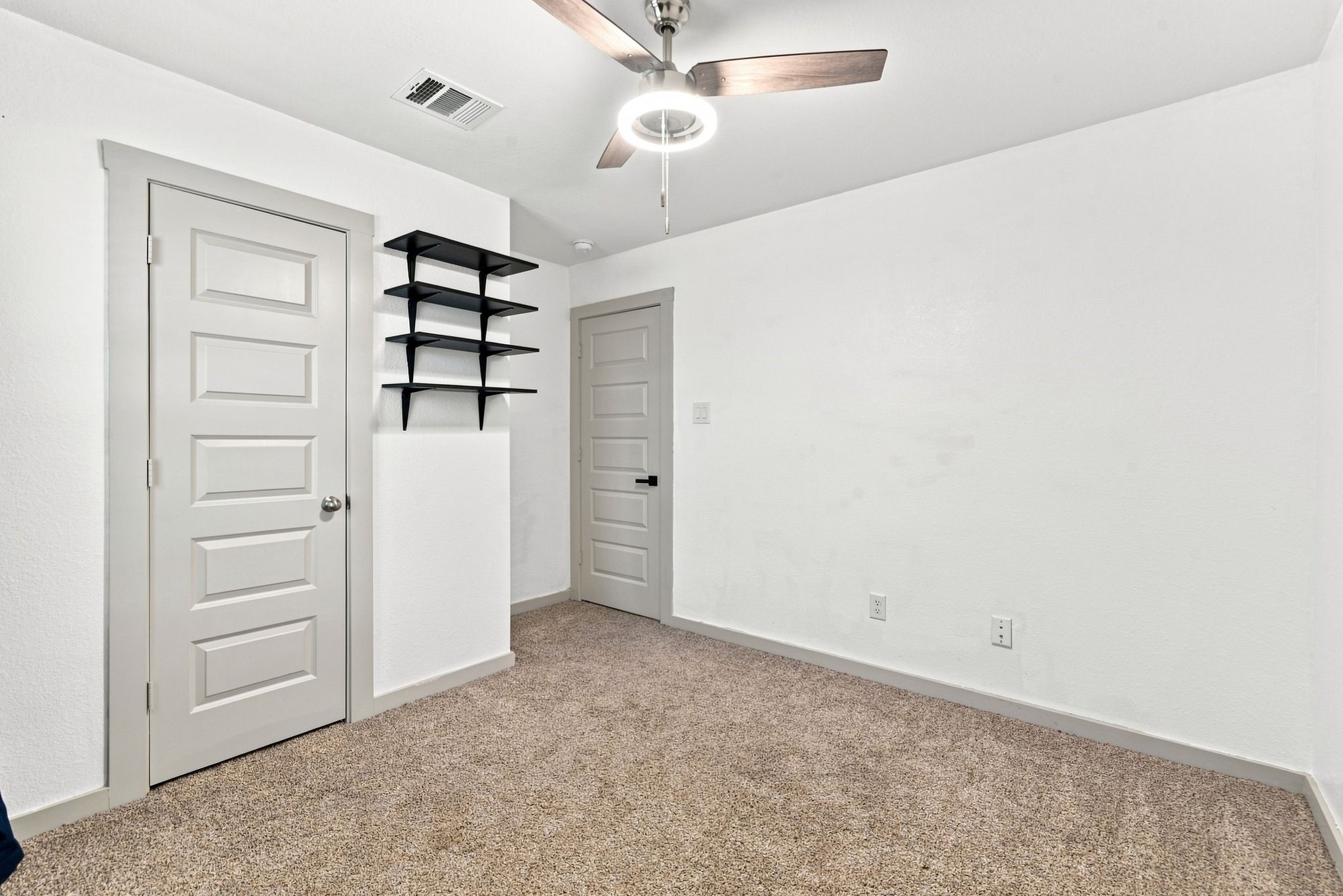 14602 Sweet Water Drive Property Photo 29