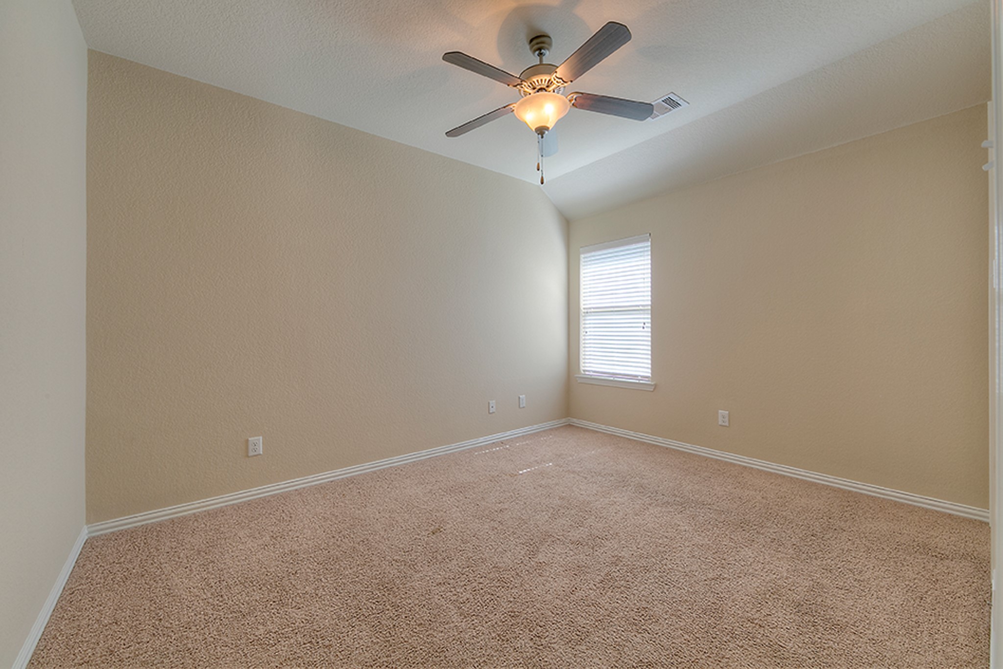 10 Quillwood Place Property Photo 22