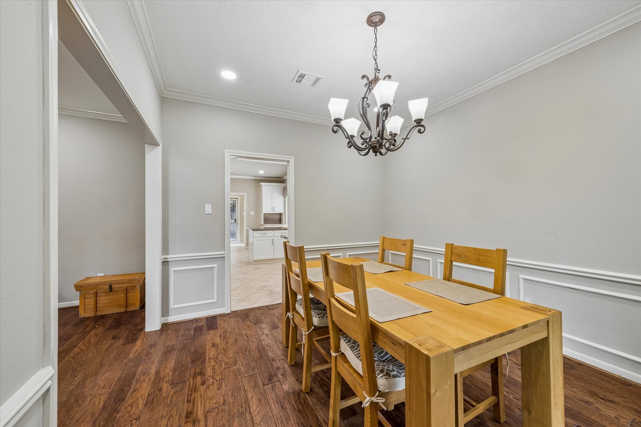 15835 Echo Lodge Drive Property Photo 8