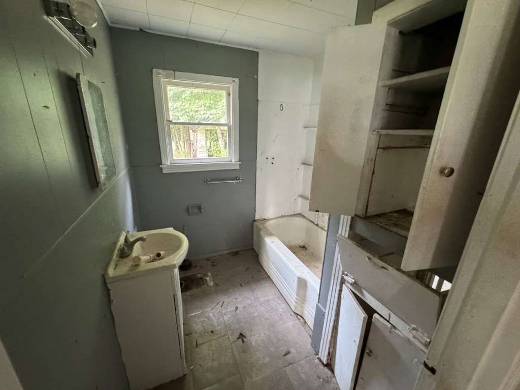 410 Shady Lane Property Photo 5