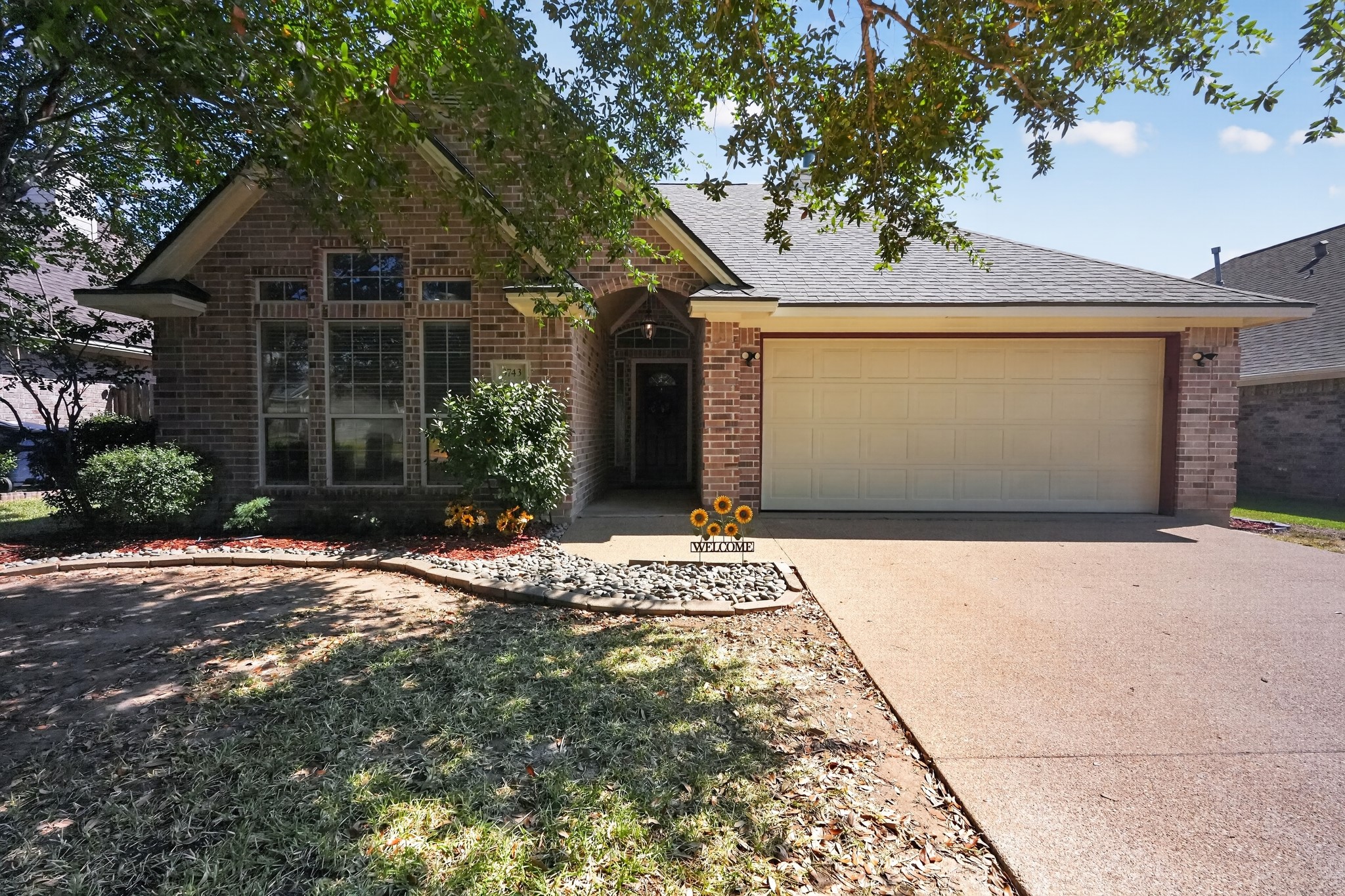 3743 Essen Loop Property Photo 2