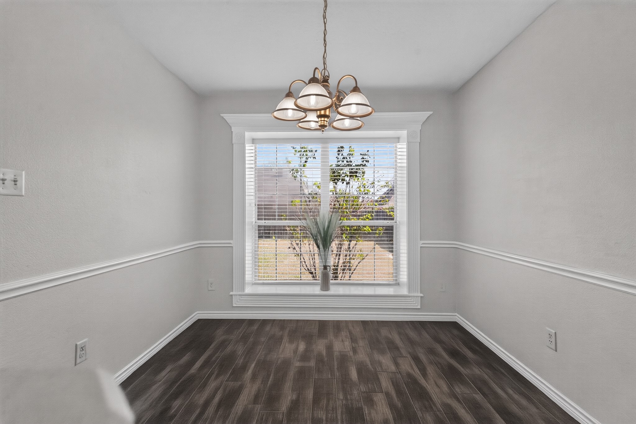 3743 Essen Loop Property Photo 12