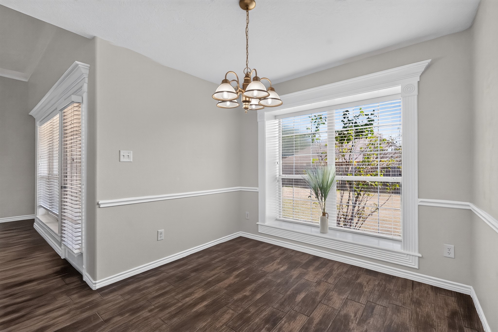3743 Essen Loop Property Photo 13