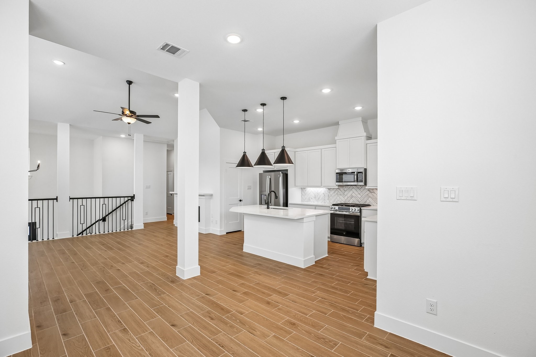 9417 Autumn Vale Drive Property Photo 10