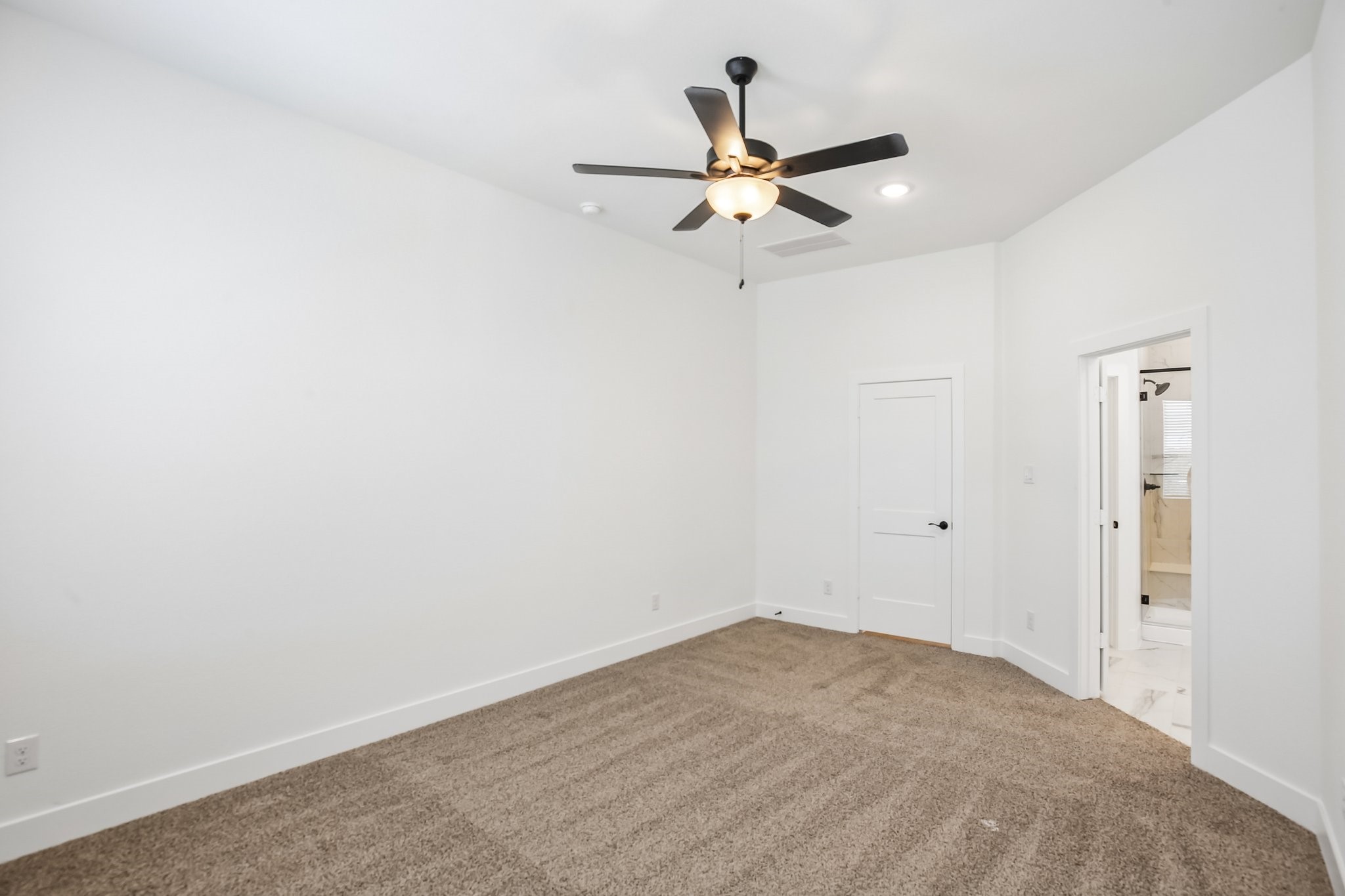 9417 Autumn Vale Drive Property Photo 32