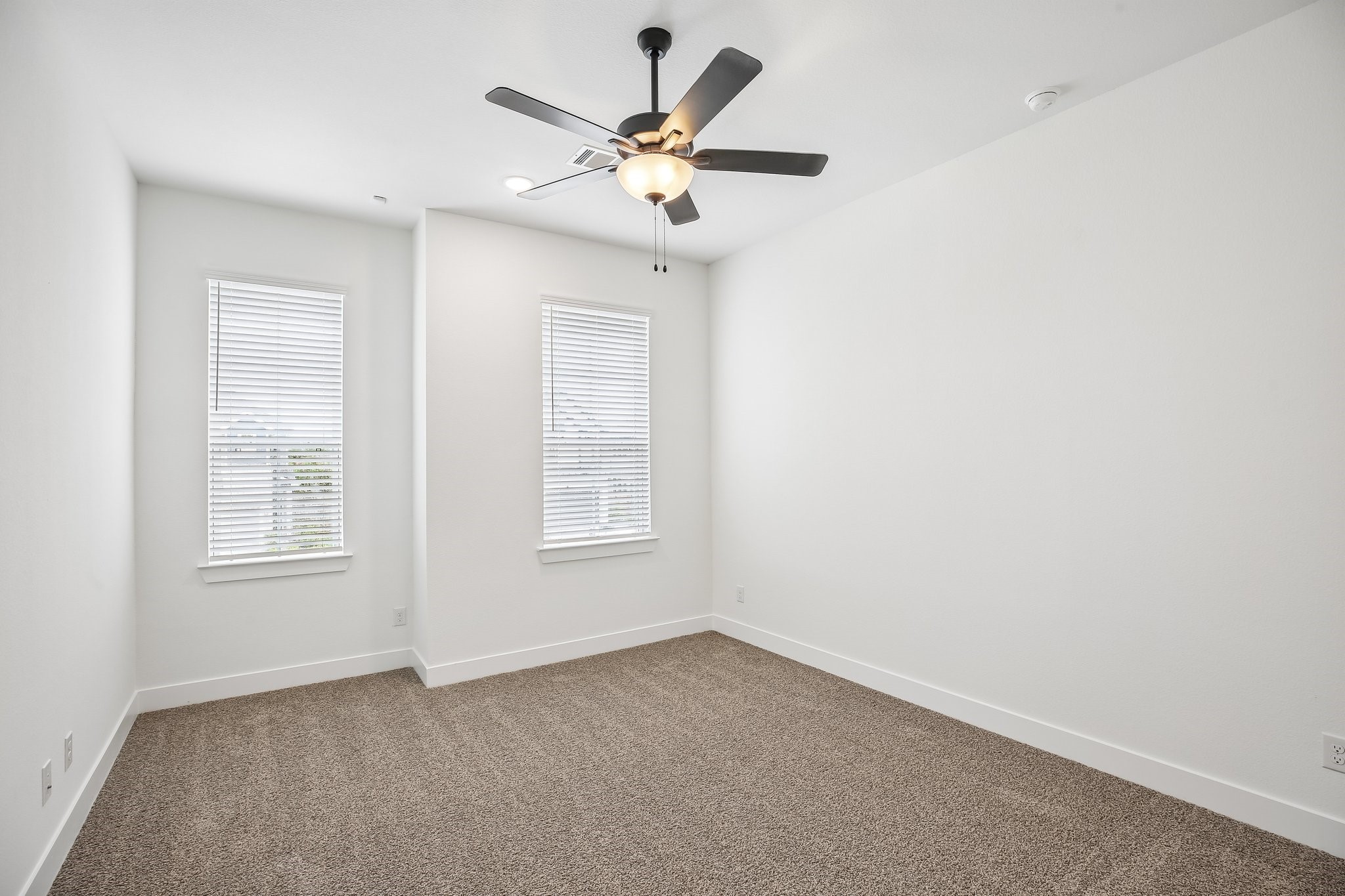9417 Autumn Vale Drive Property Photo 33
