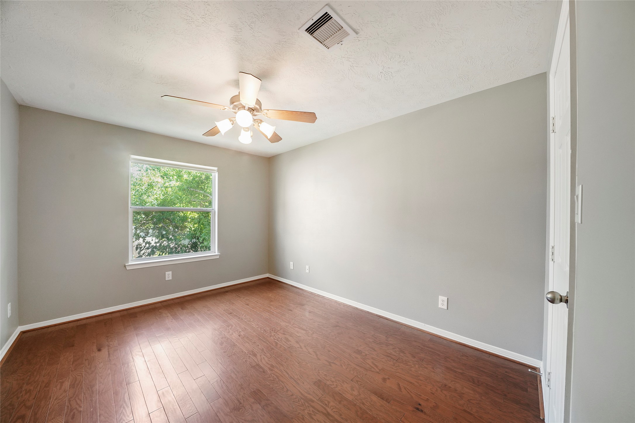 5830 Petty Street Property Photo 13