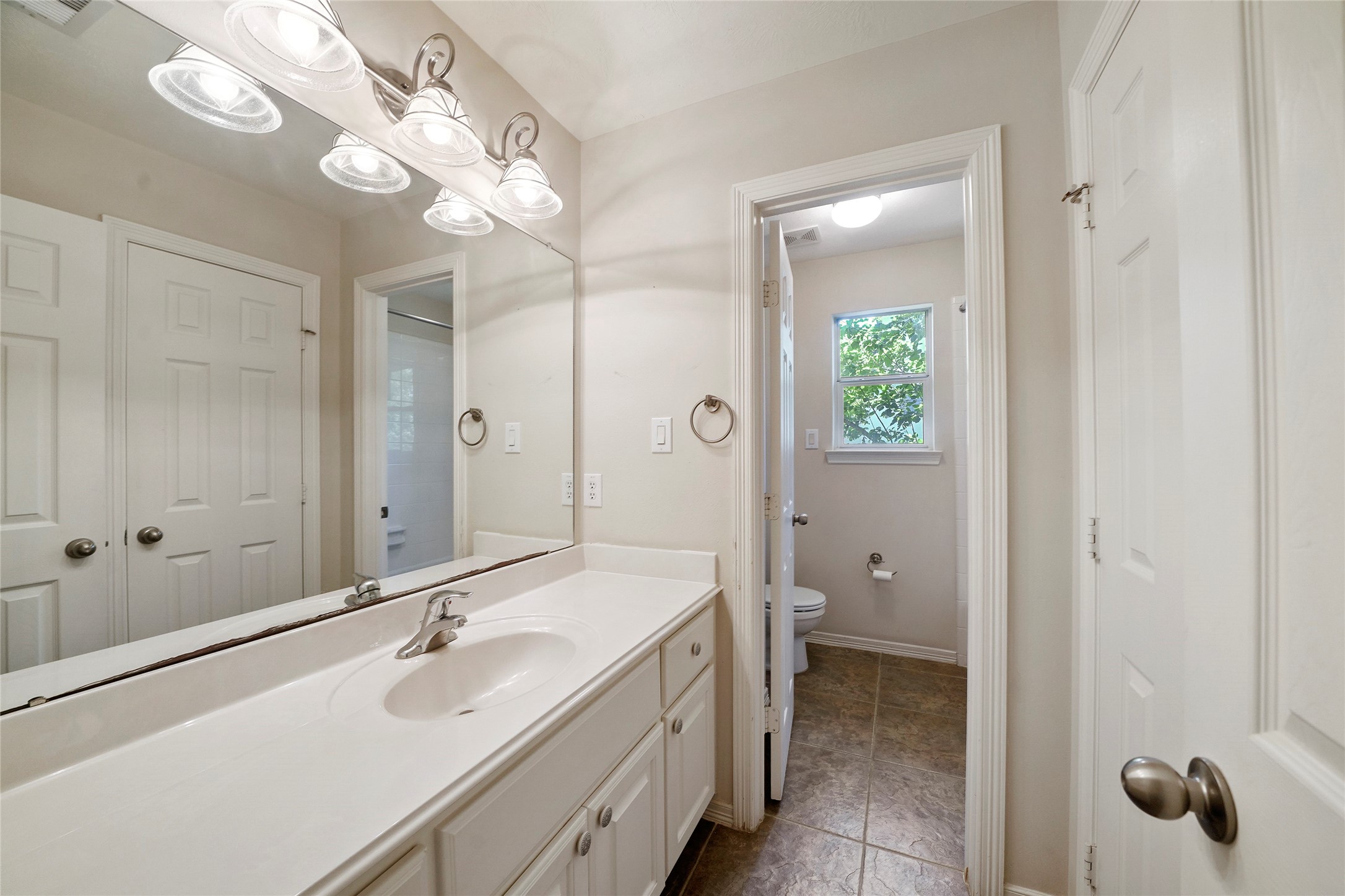 5830 Petty Street Property Photo 14