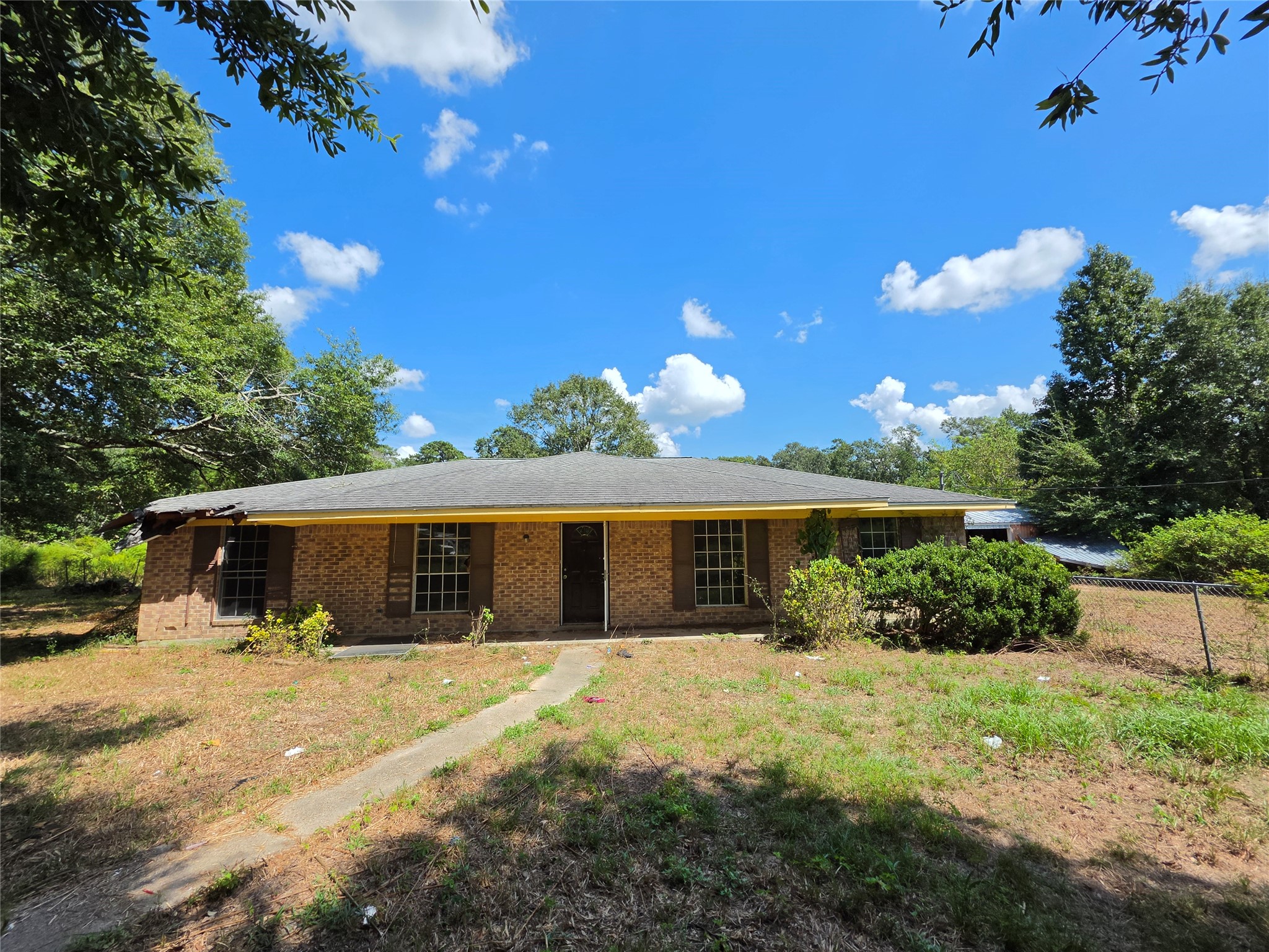 274 County Road 3375 Property Photo 1