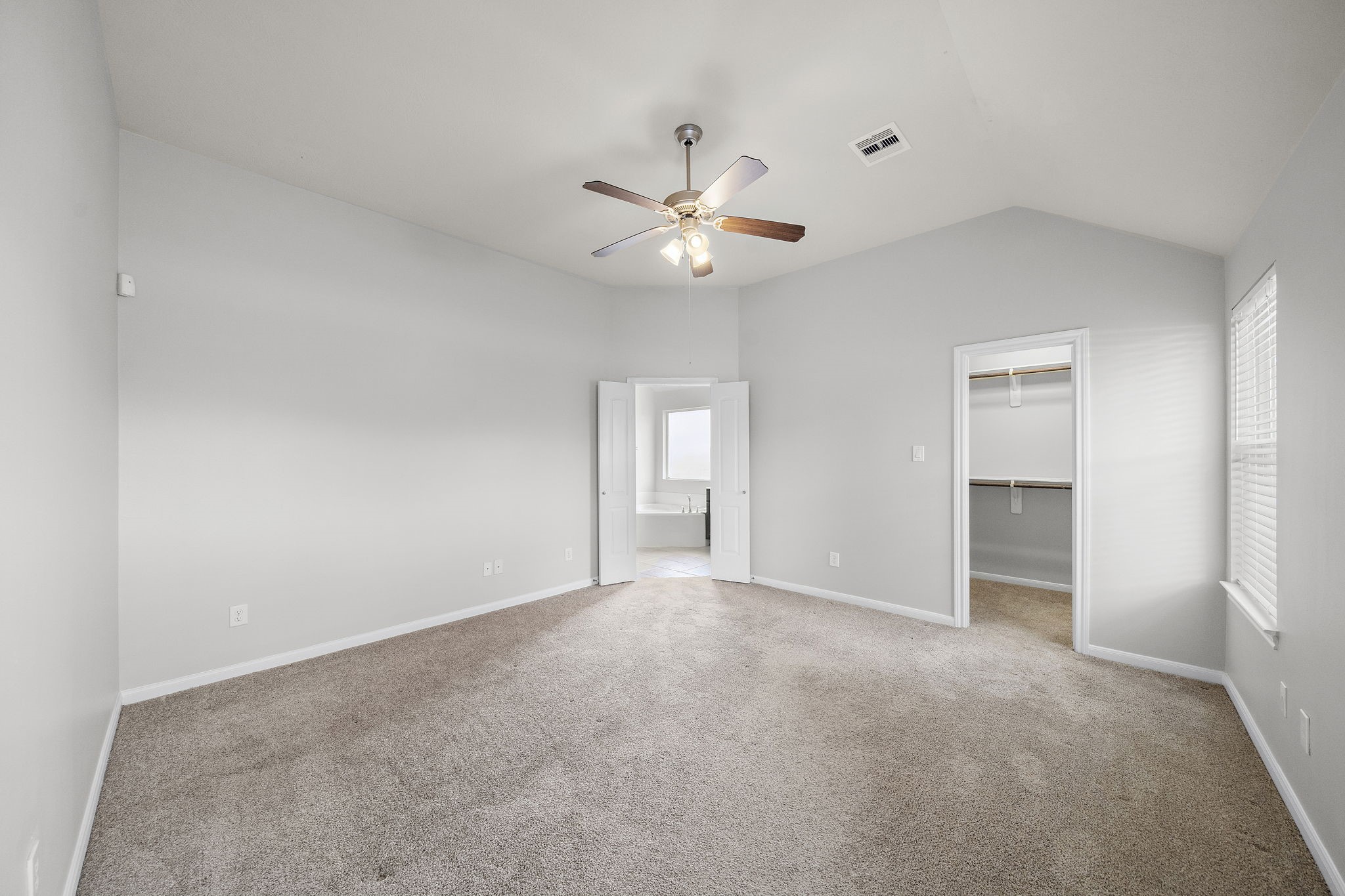 26218 Lillian Springs Property Photo 7
