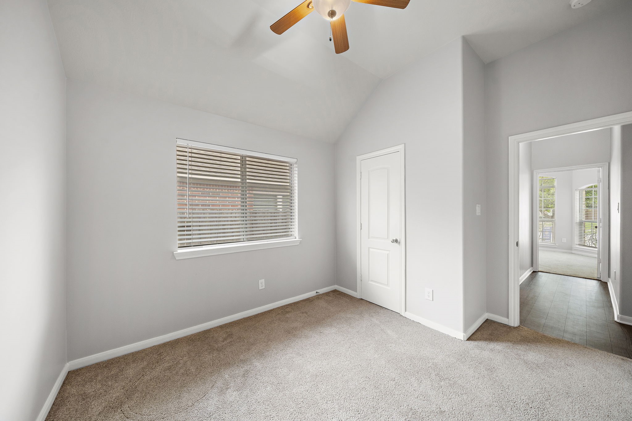 26218 Lillian Springs Property Photo 13