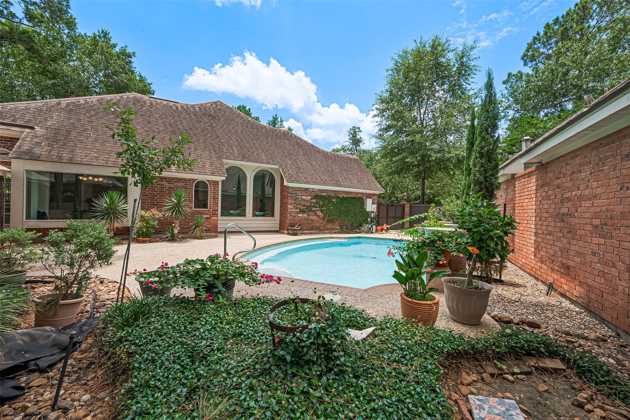 26 Skyland Place Property Photo 1
