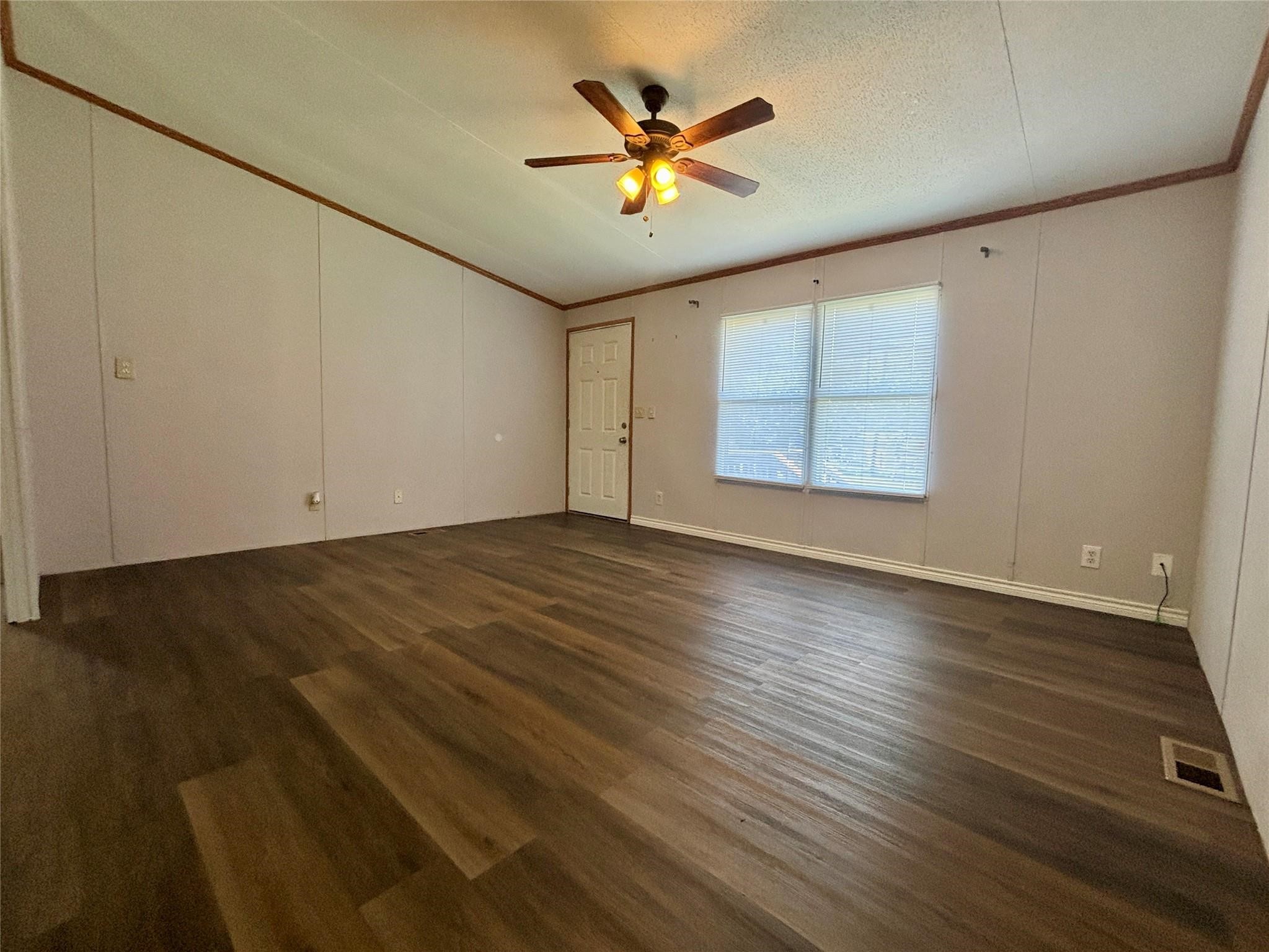 12733 Pecan Tree Court Property Photo 4