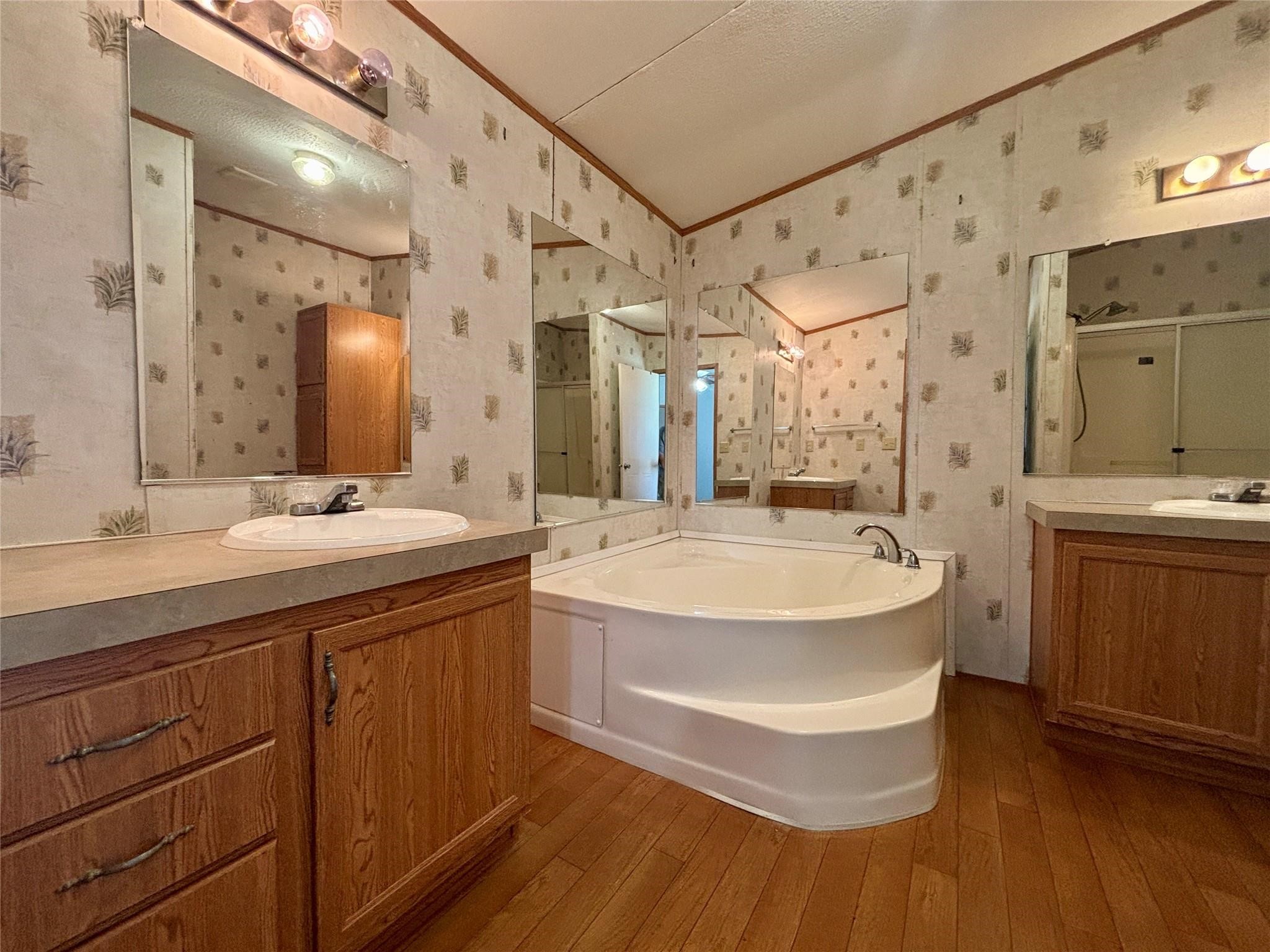12733 Pecan Tree Court Property Photo 14