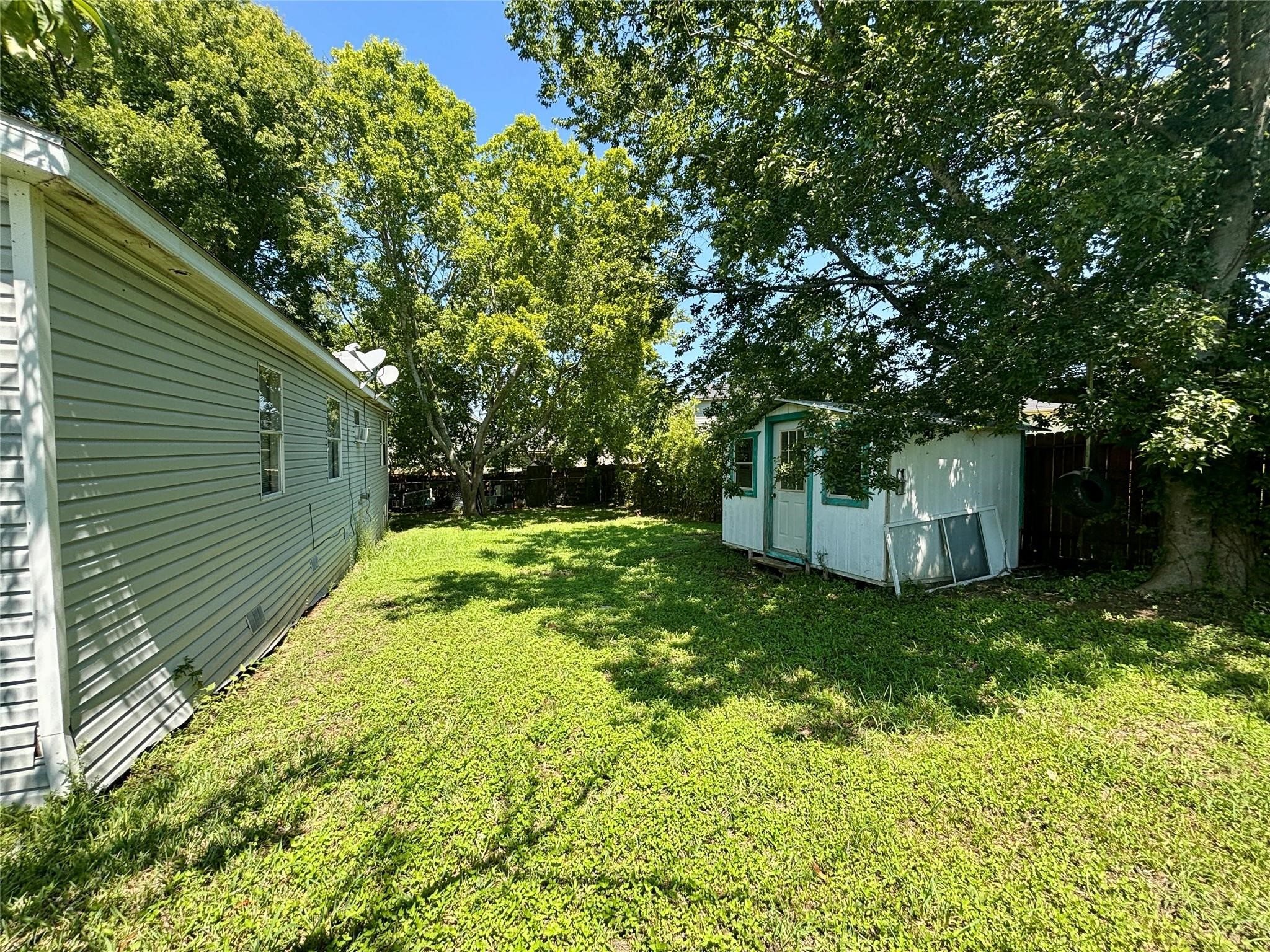 12733 Pecan Tree Court Property Photo 20