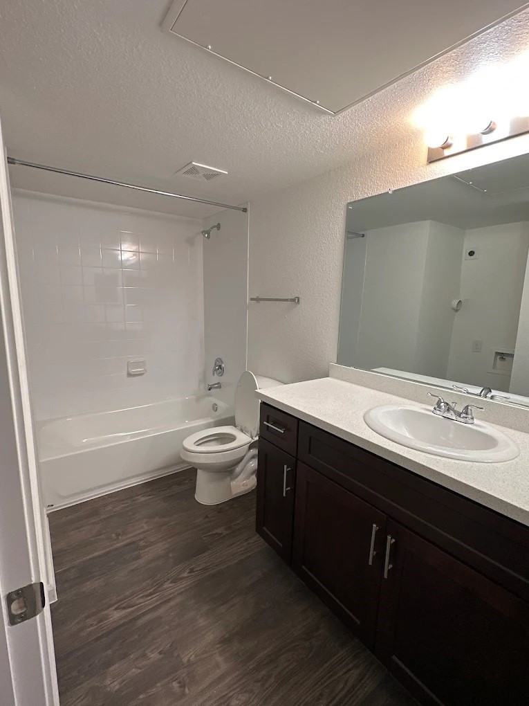 12735 Whittington Drive 01-005 Property Photo 11