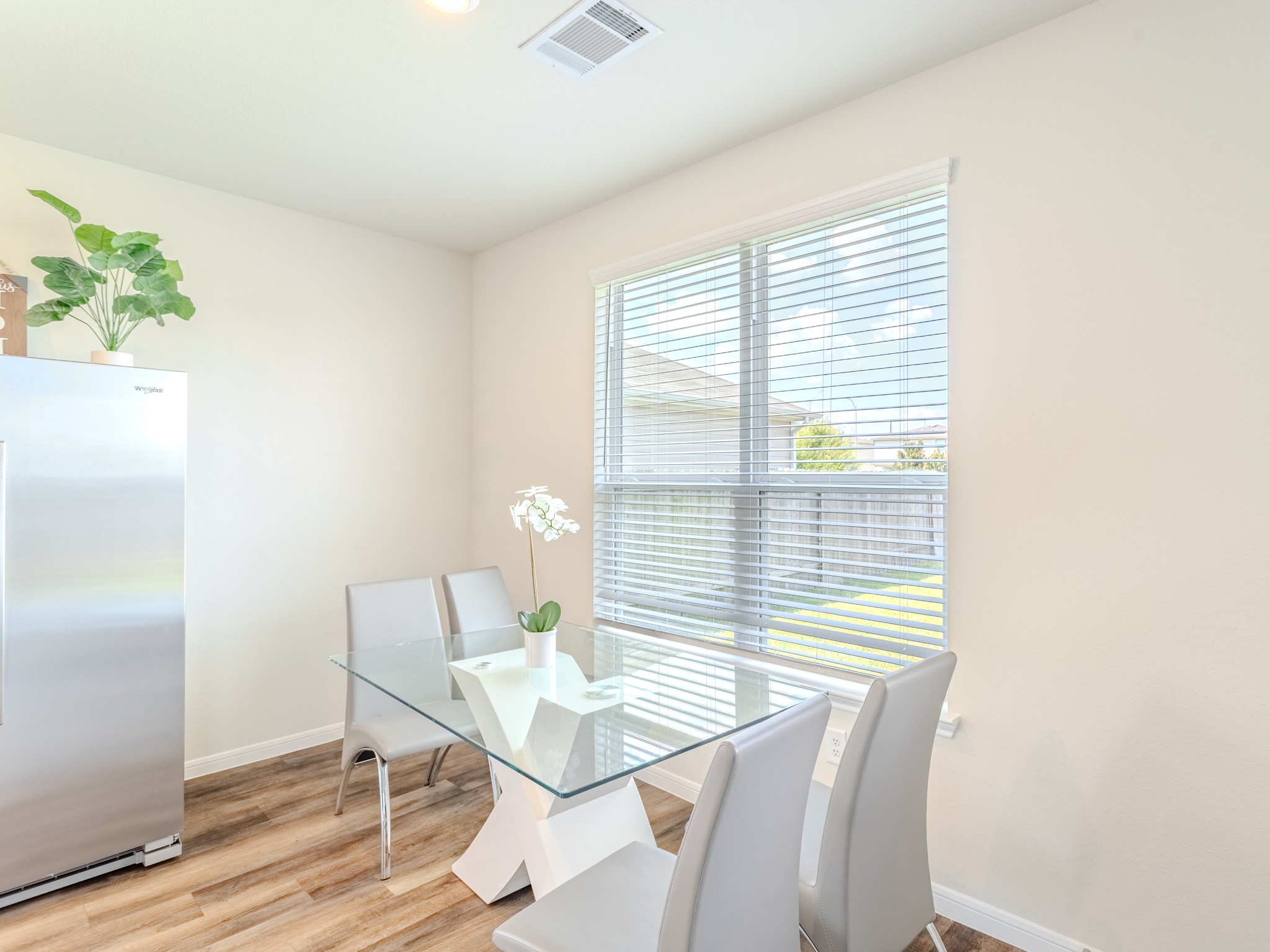 4406 Rushing Ridge Court Property Photo 6