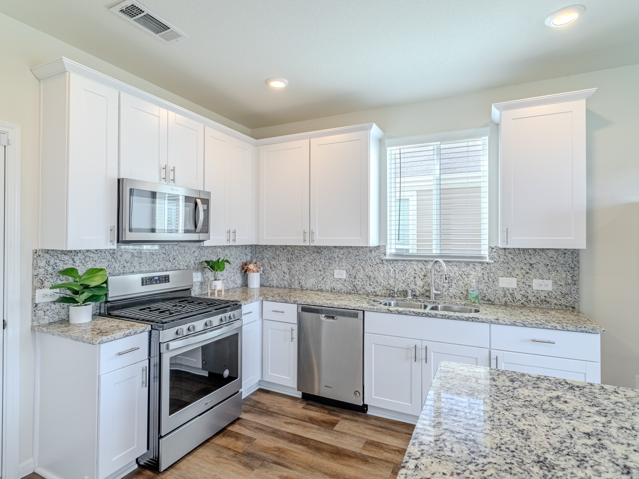 4406 Rushing Ridge Court Property Photo 12