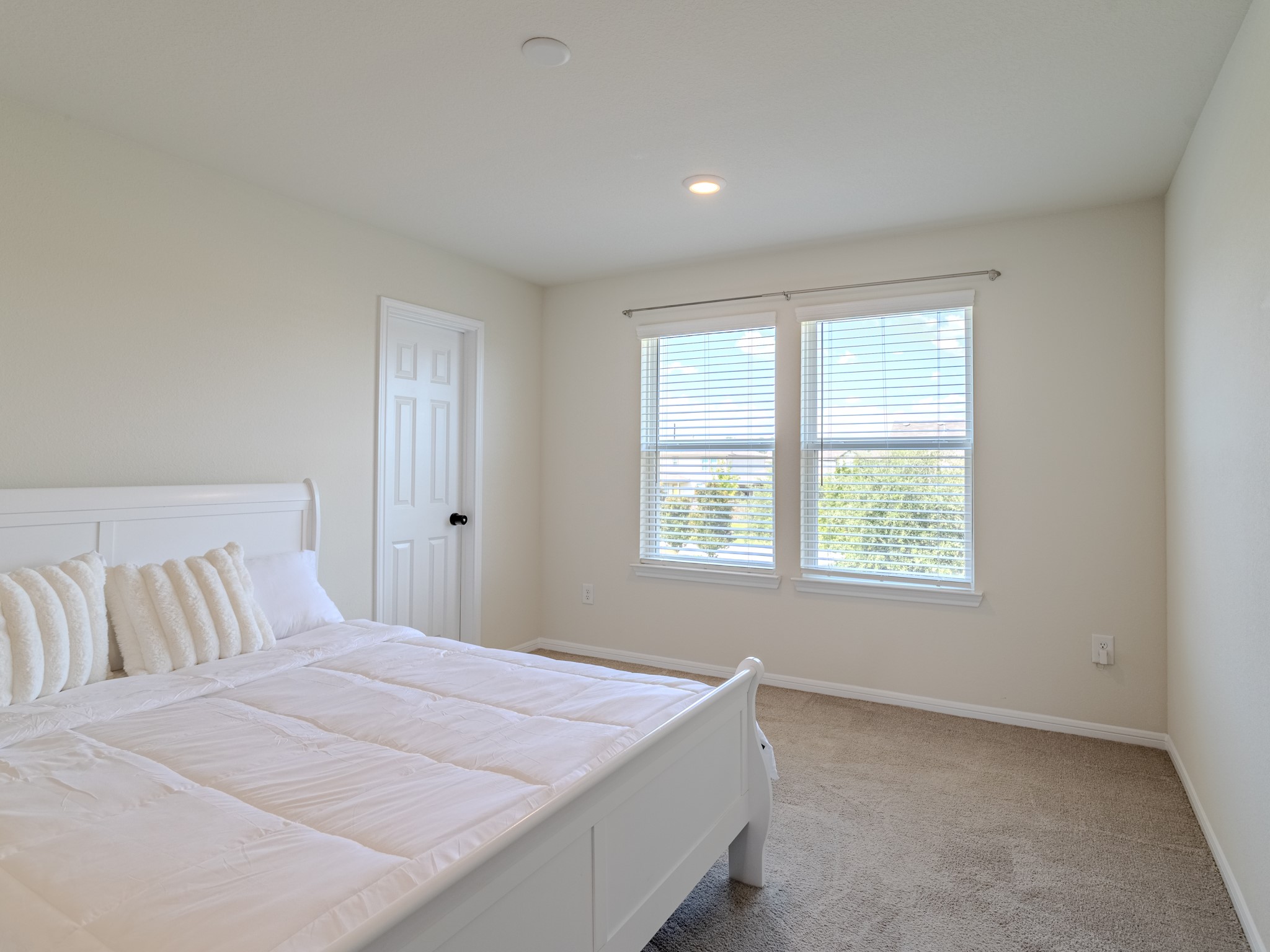 4406 Rushing Ridge Court Property Photo 17