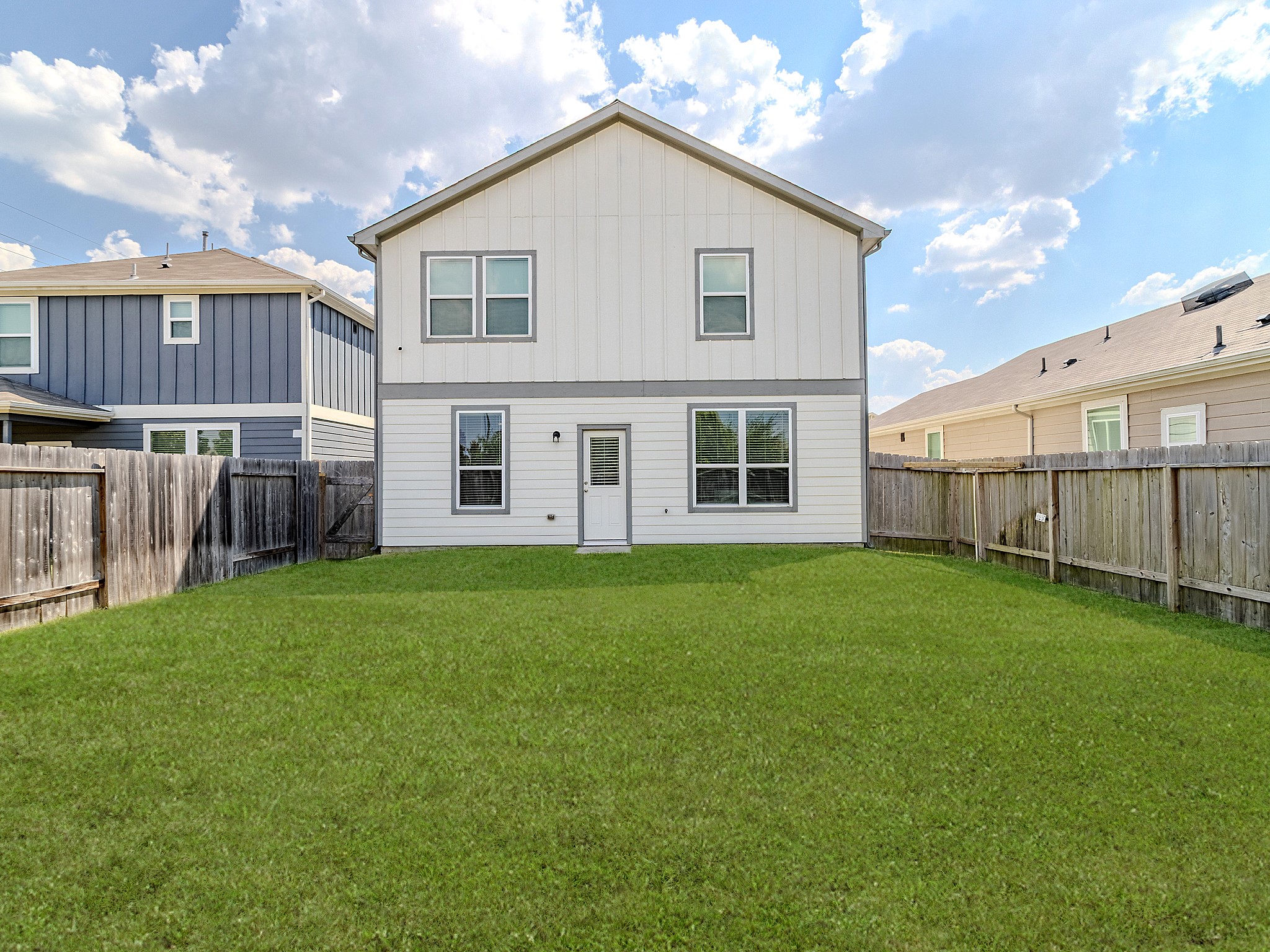 4406 Rushing Ridge Court Property Photo 35