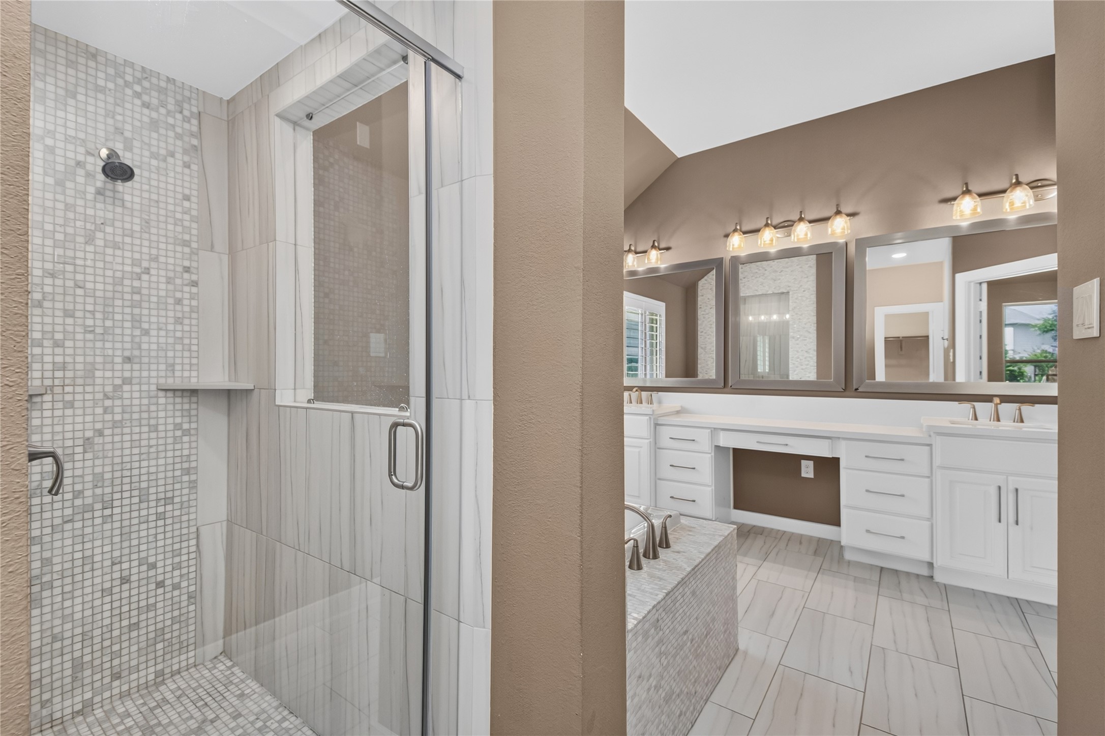 30414 Garden Ridge Court Property Photo 15