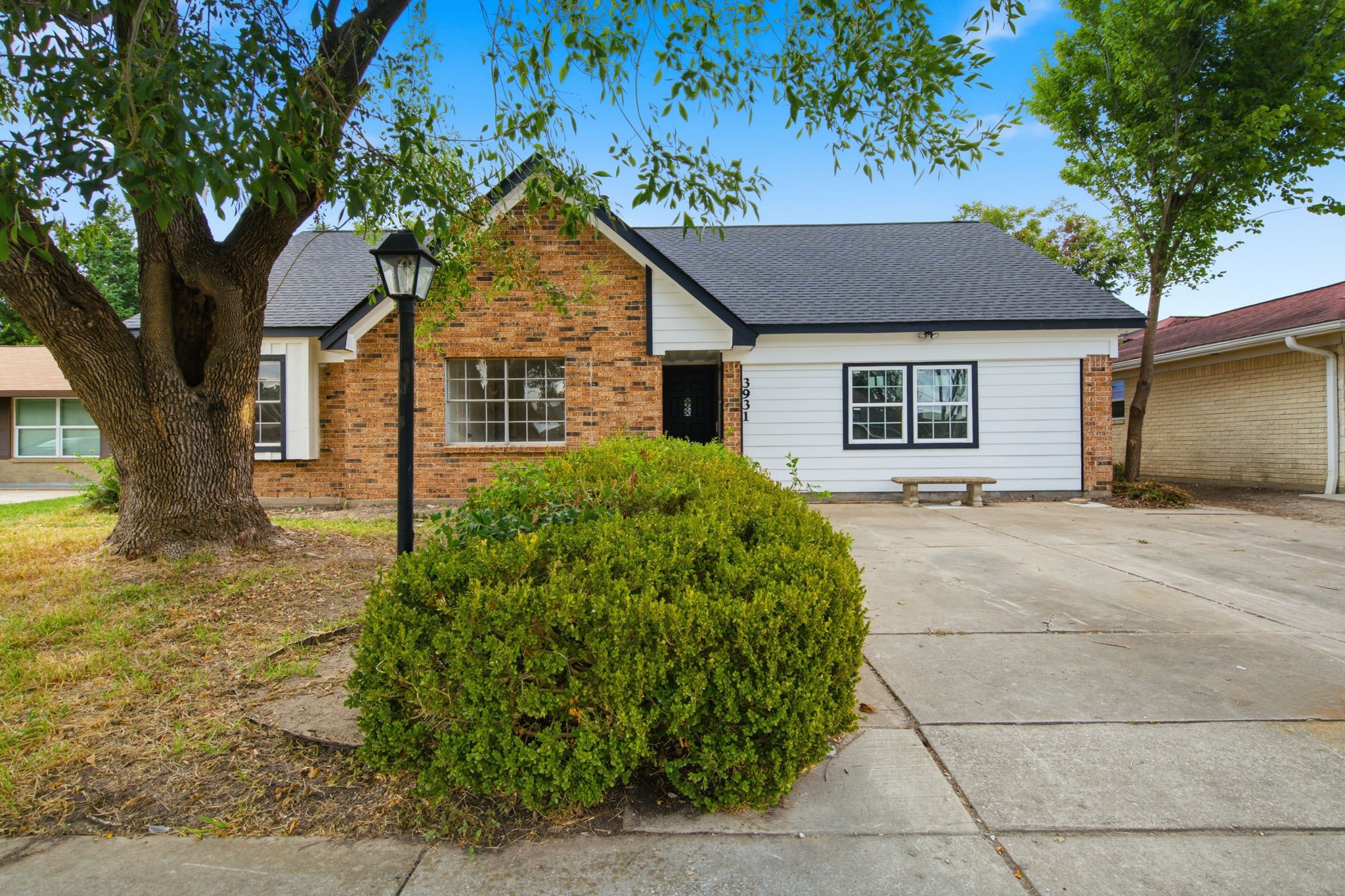 3931 Tiffany Drive Property Photo 2